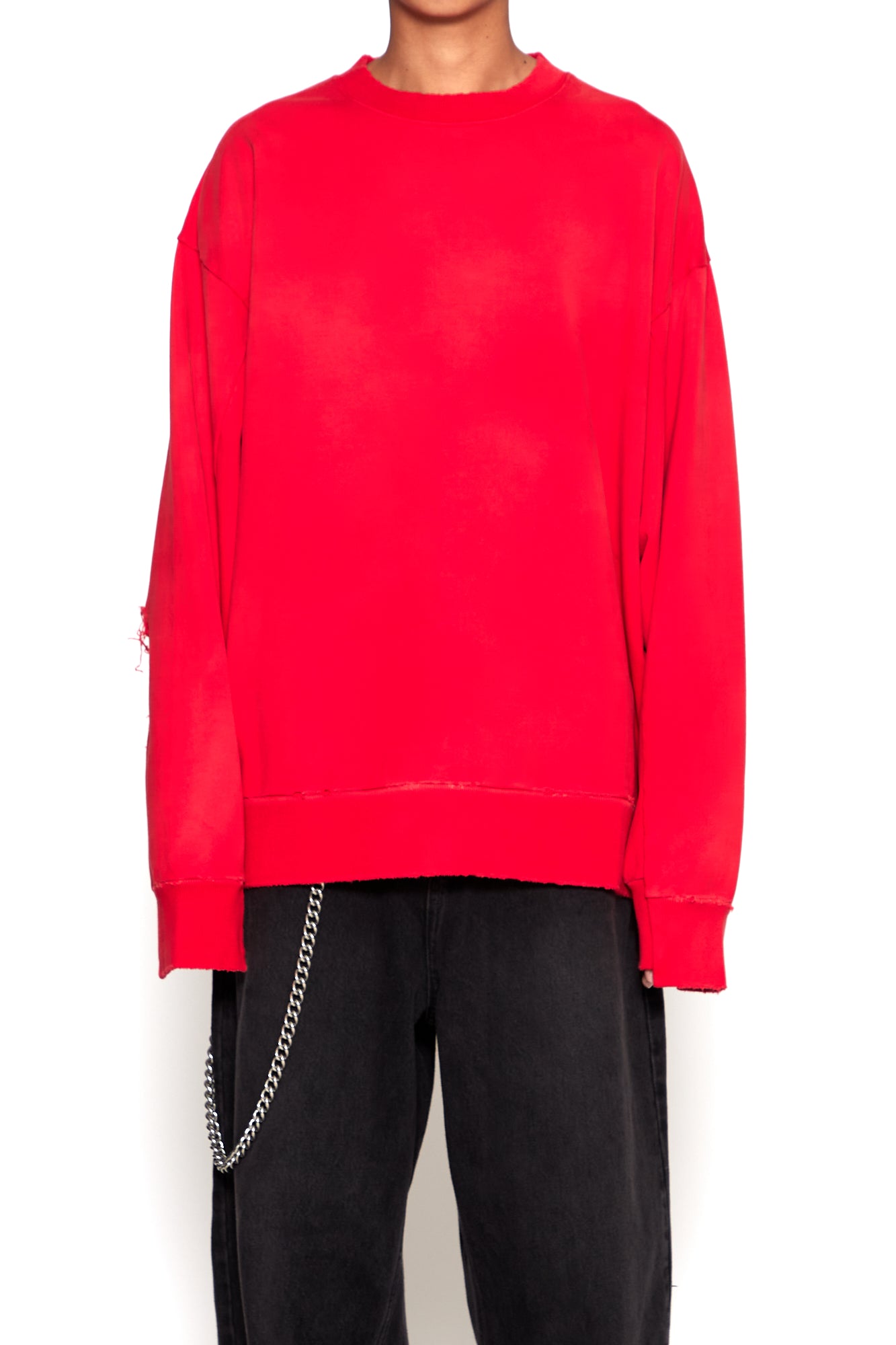 RED WASHED DISTRESSED AGING SWEATSHIRT