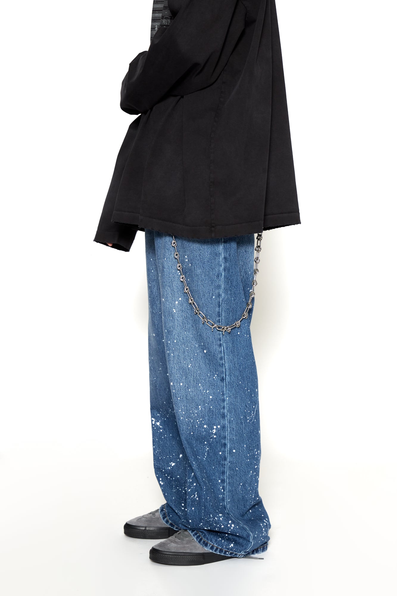Load image into Gallery viewer, INDIGO WASHED SPLATTER DISTRESSED EXTENDED CUT FLARED JEANS