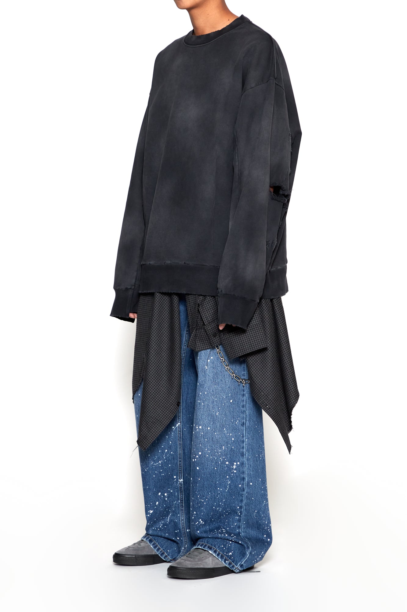 Load image into Gallery viewer, INDIGO WASHED SPLATTER DISTRESSED EXTENDED CUT FLARED JEANS