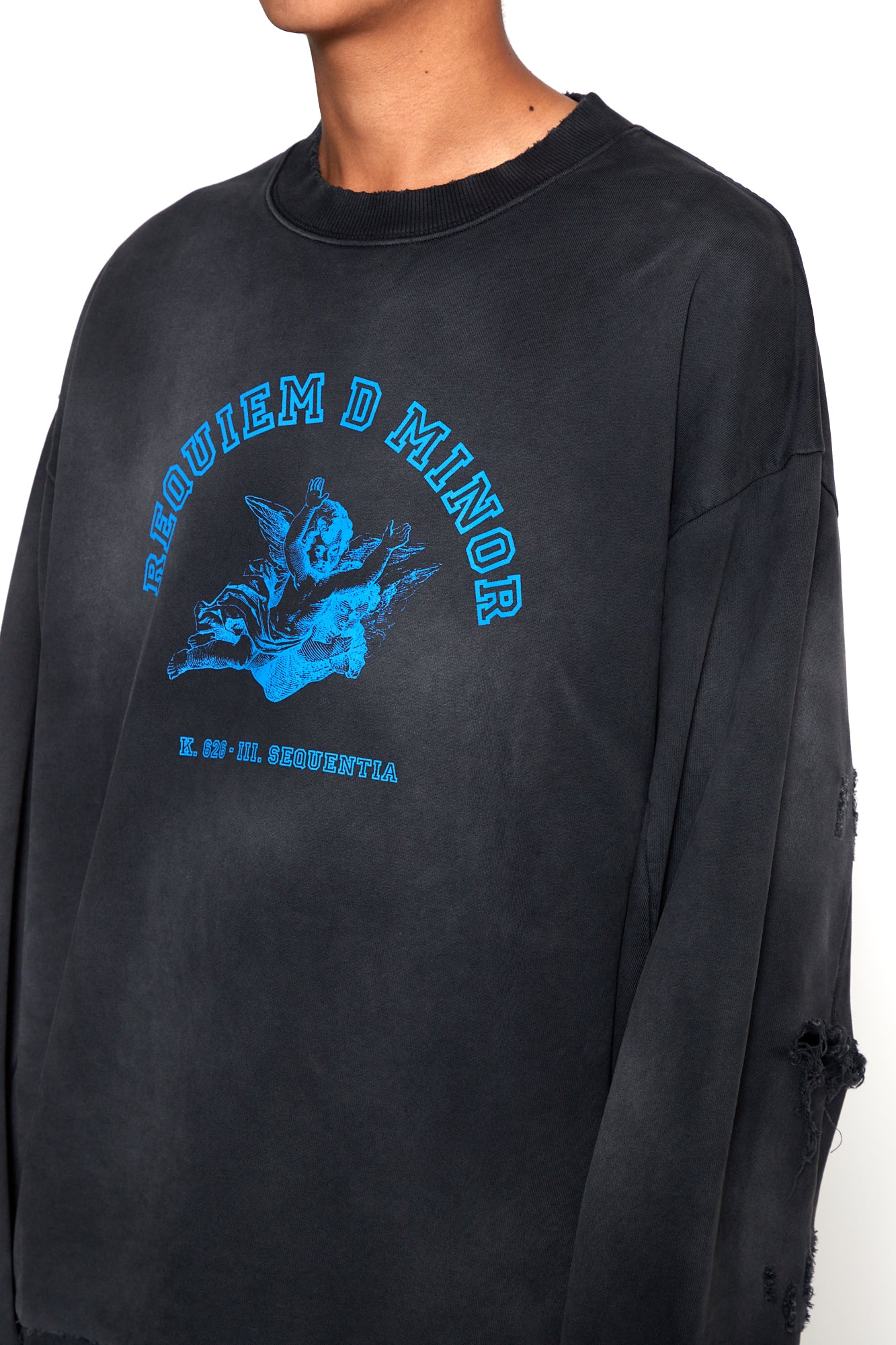 Load image into Gallery viewer, BLACK WASHED DISTRESSED AGING REQUIEM PRINTED SWEATSHIRT
