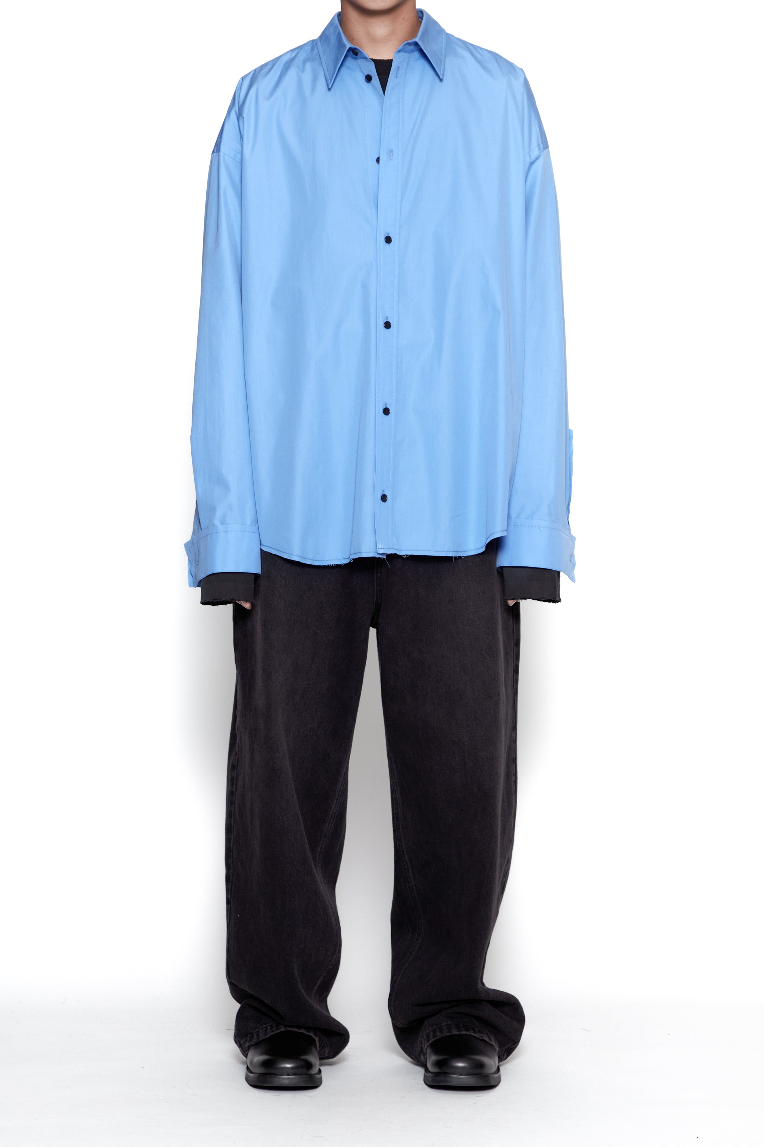 Load image into Gallery viewer, BLUE THOMAS MASON POPLIN RAW EDGES STRUCTURED SHIRT