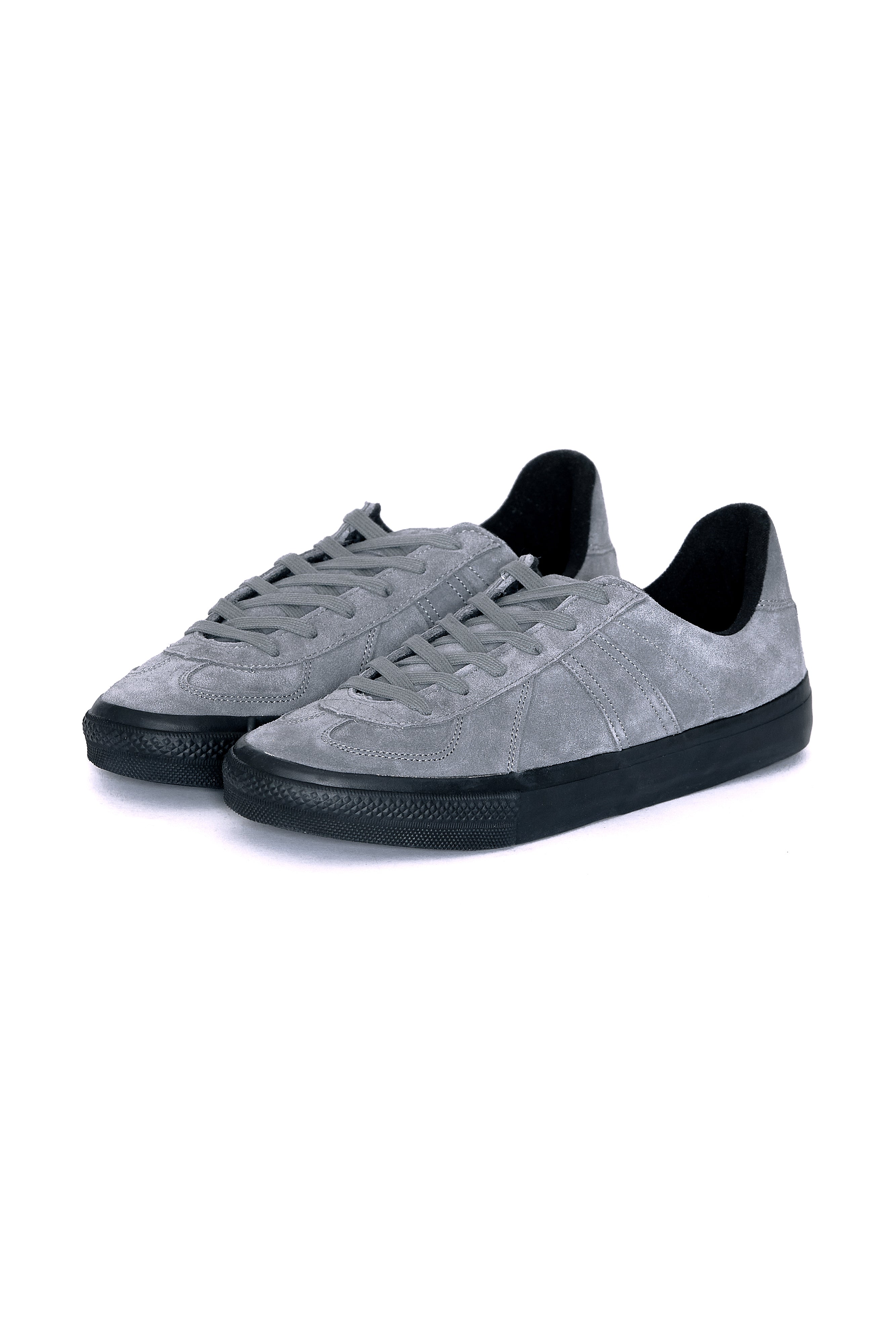 Load image into Gallery viewer, CODA X REPRODUCTION OF FOUND CONCRETE HYBRID SKATE TRAINER