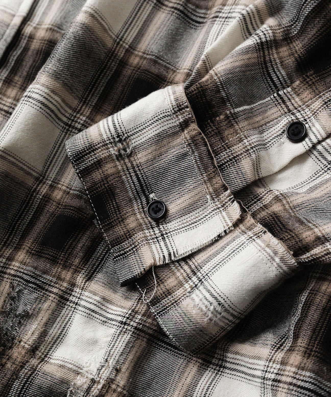 Load image into Gallery viewer, BEIGE GREY CHECKED WASHED THRASHED
STRUCTURED SHIRT