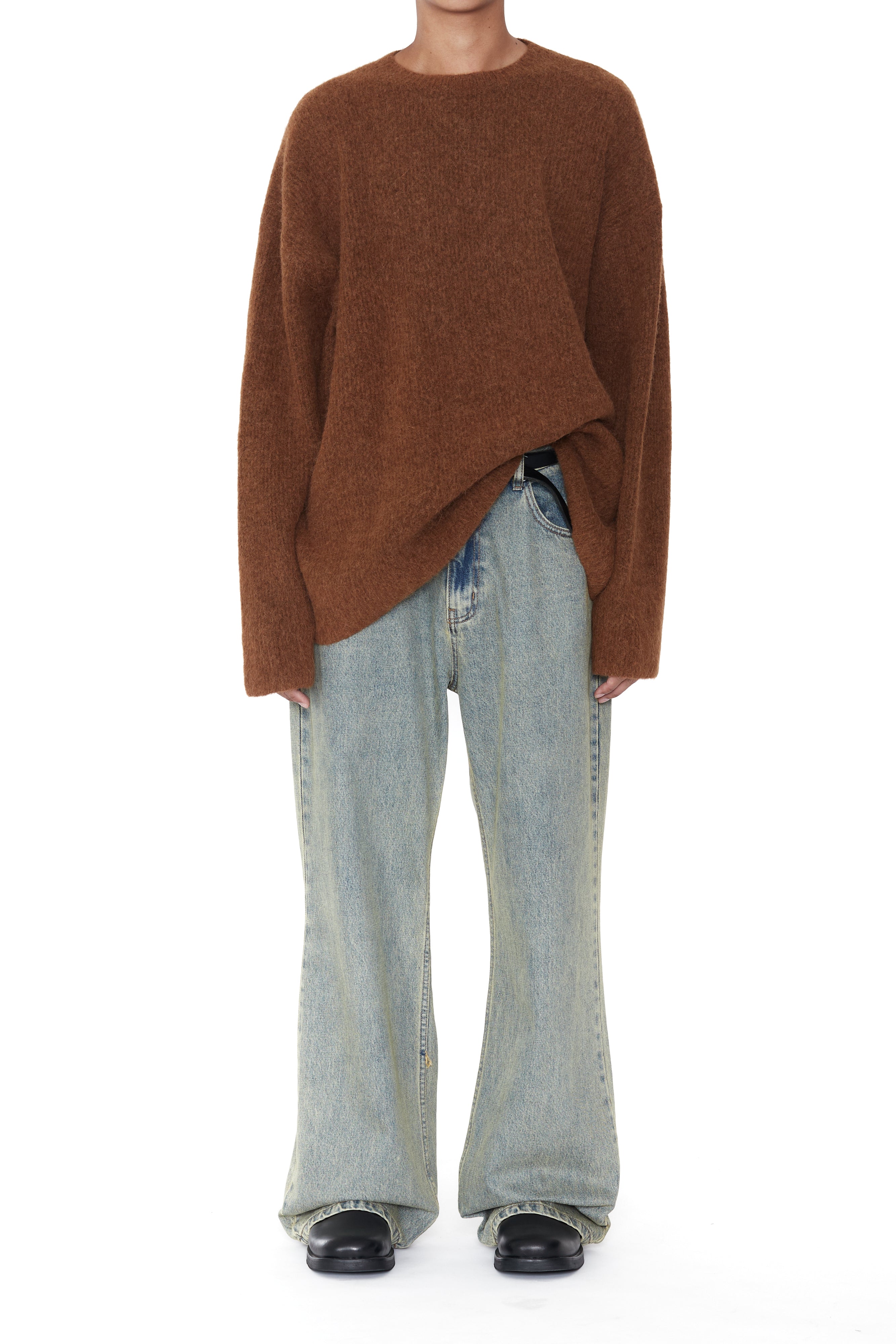 Load image into Gallery viewer, BROWN BABY ALPACA MOHAIR CABIN MOCK-NECK SWEATER