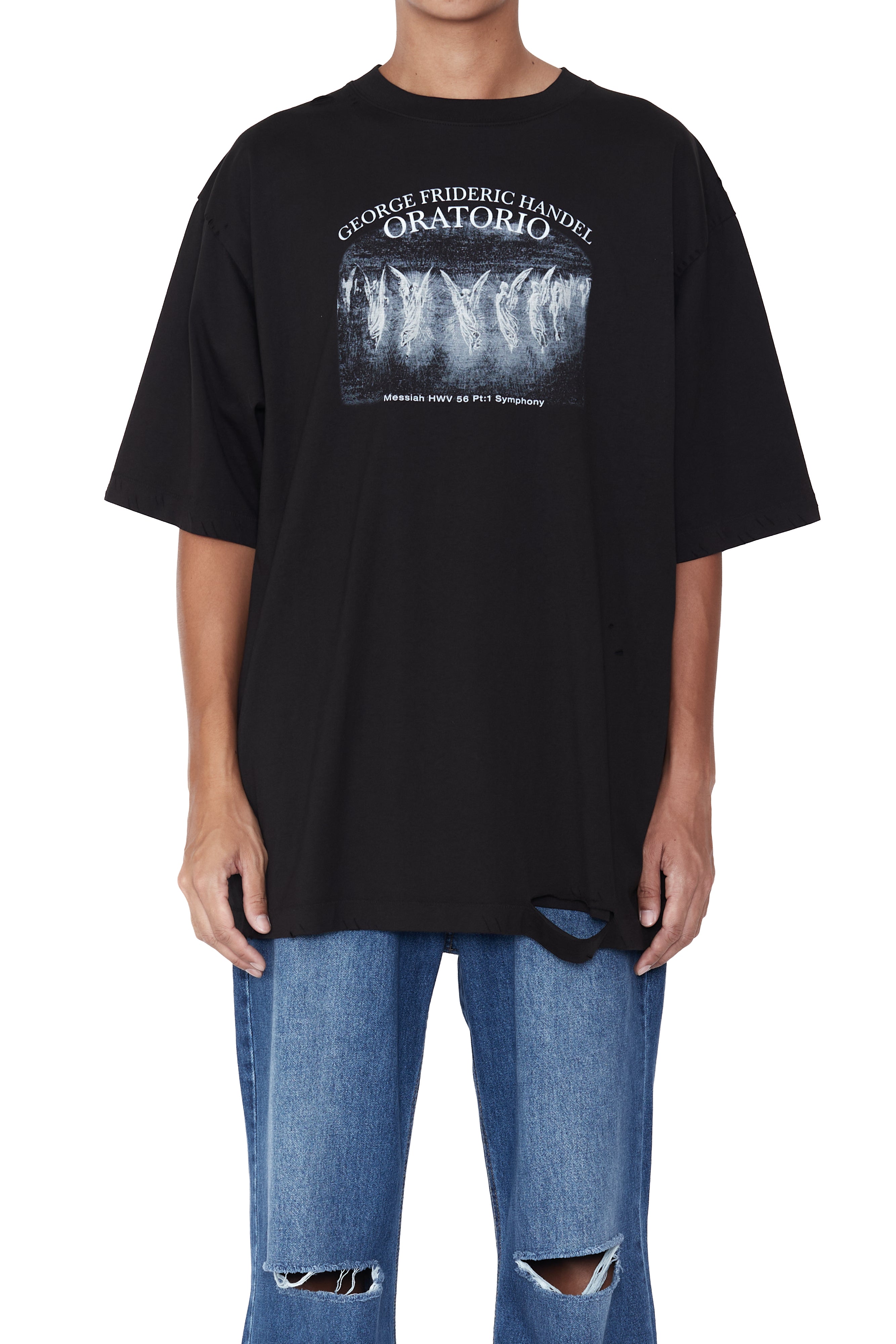 Load image into Gallery viewer, BLACK AGING SOUVENIR PRINTED DOUBLE LAYERED DISTROYED T-SHIRT