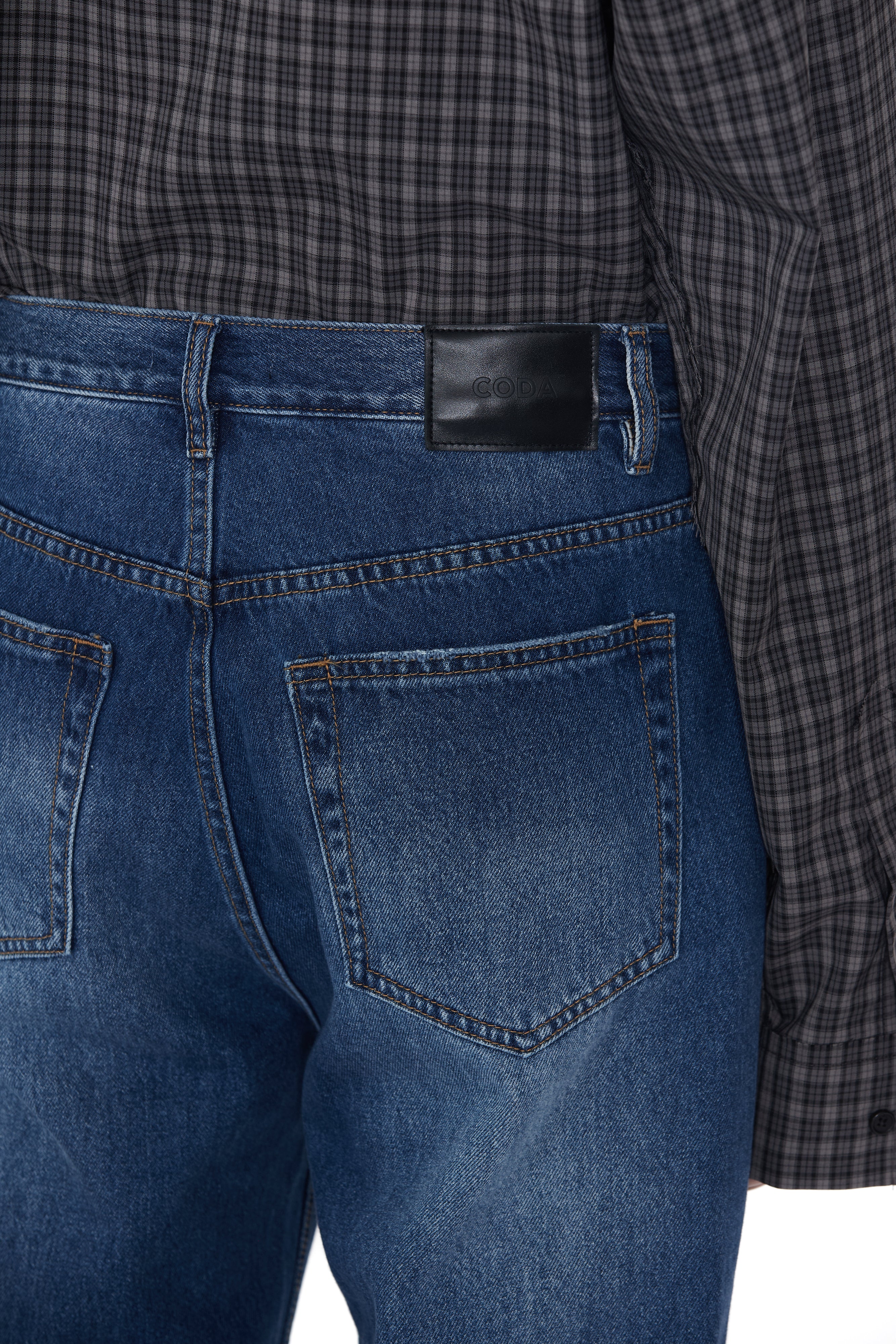 Load image into Gallery viewer, INDIGO WASHED DESTROYED EXTENDED CUT FLARED JEANS