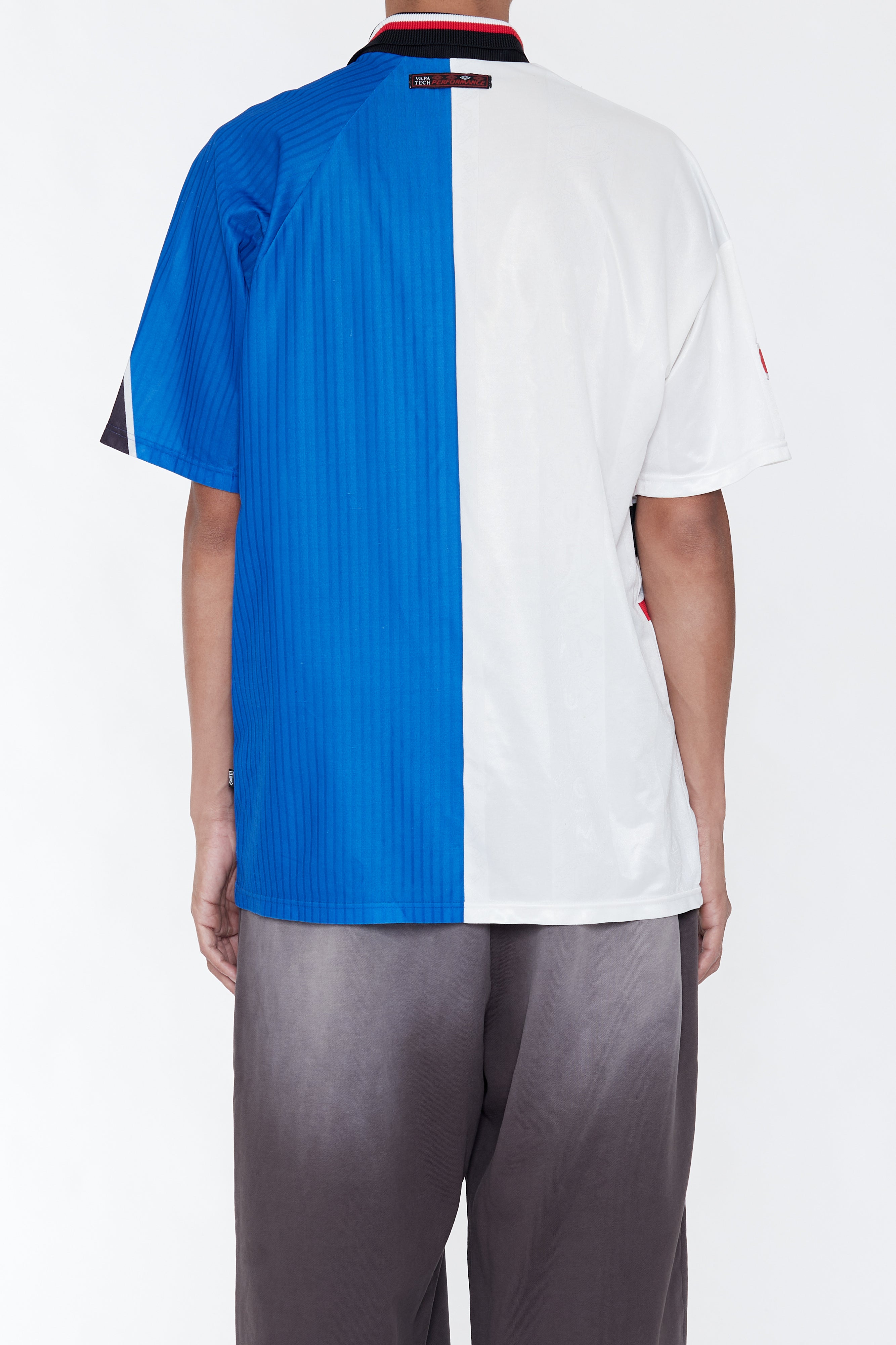 Load image into Gallery viewer, RECONSTRUCTED HYBRID VINTAGE SHORTSLEEVE FOOTBALL JERSEY (MANCHESTER UNITED A)