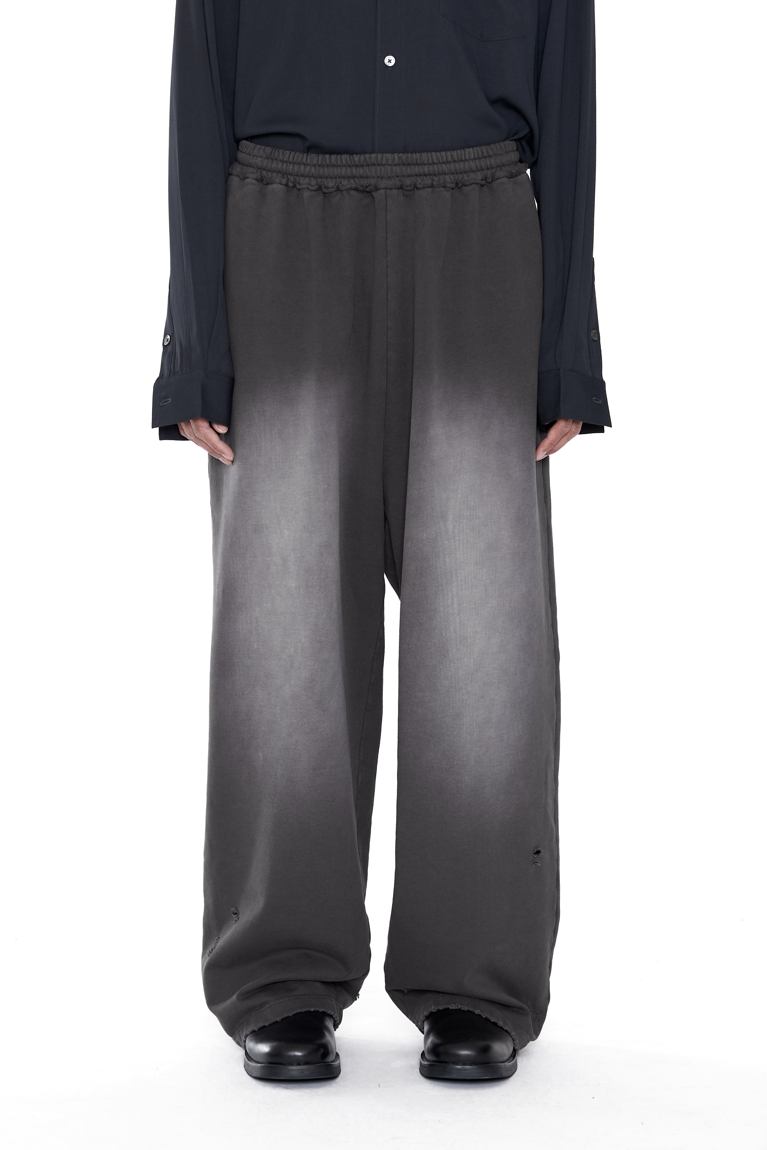 Load image into Gallery viewer, WORN BLACK AGING FADED DAMAGED SWEATPANTS