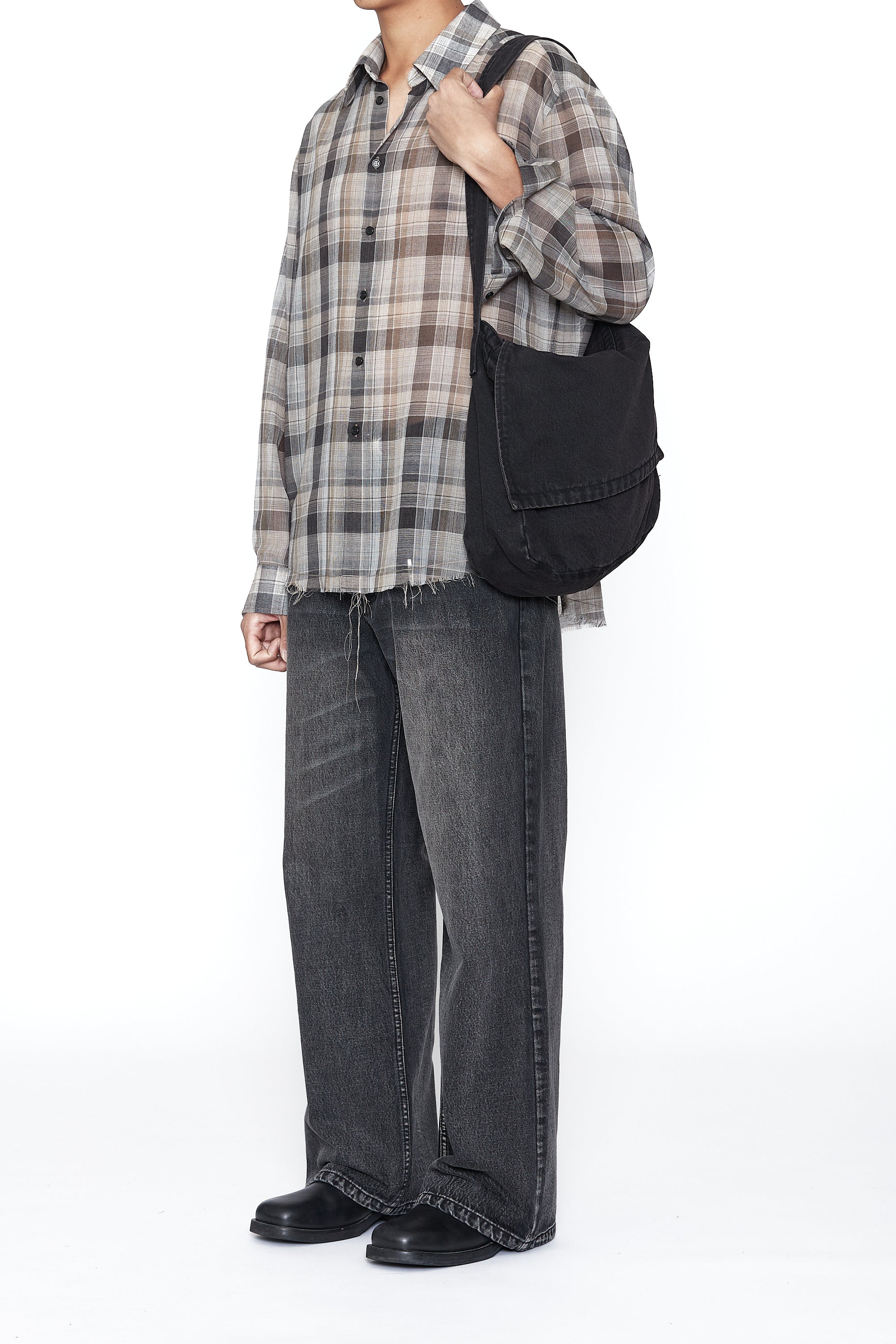 Load image into Gallery viewer, BLACK ACID WASHED DENIM CADENCE BAG