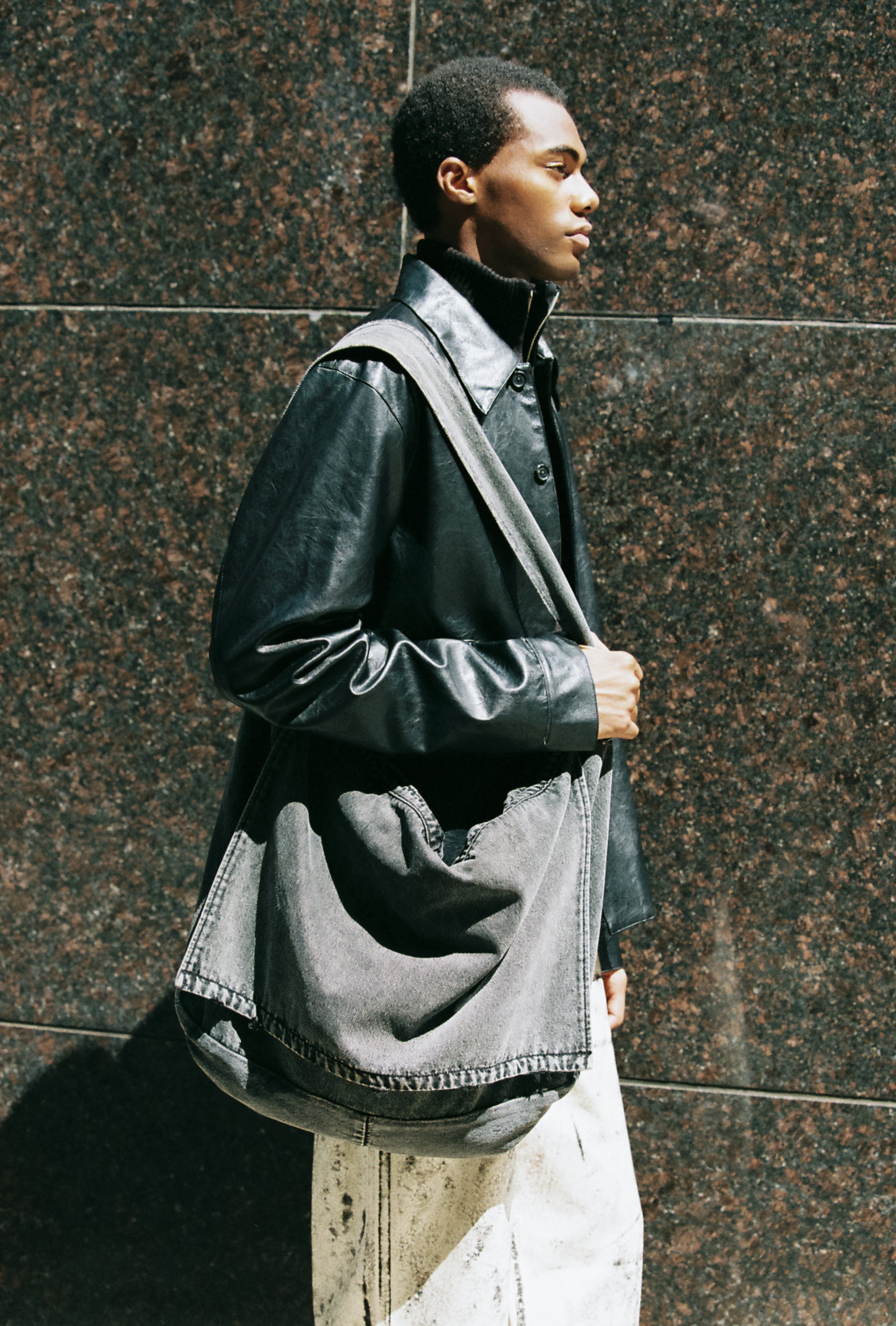 Load image into Gallery viewer, BLACK ACID WASH DENIM CROSS BODY BAG
