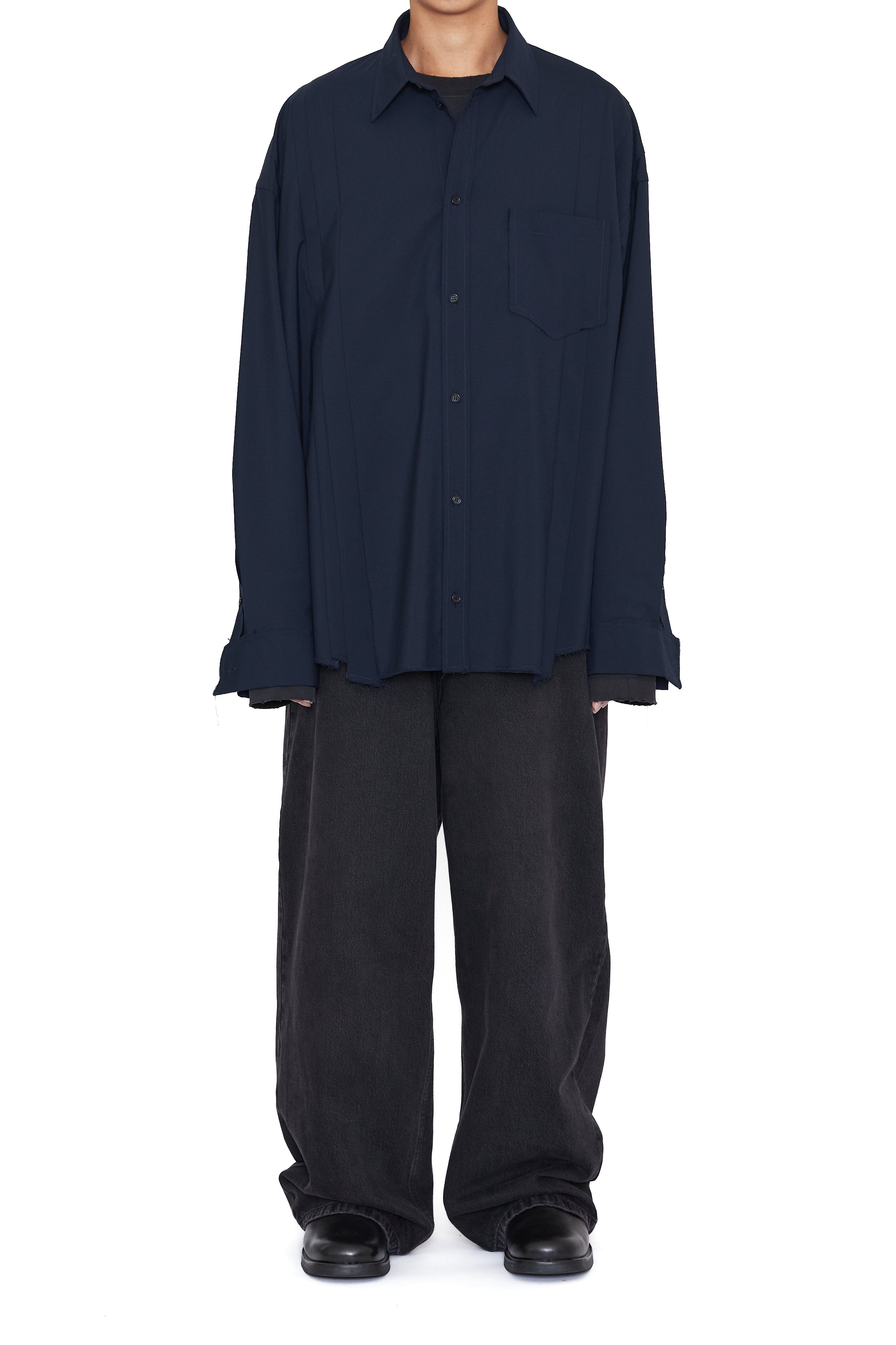 Load image into Gallery viewer, NAVY WOOL OVERSIZED RECONSTRUCTED SEAMS SHIRT