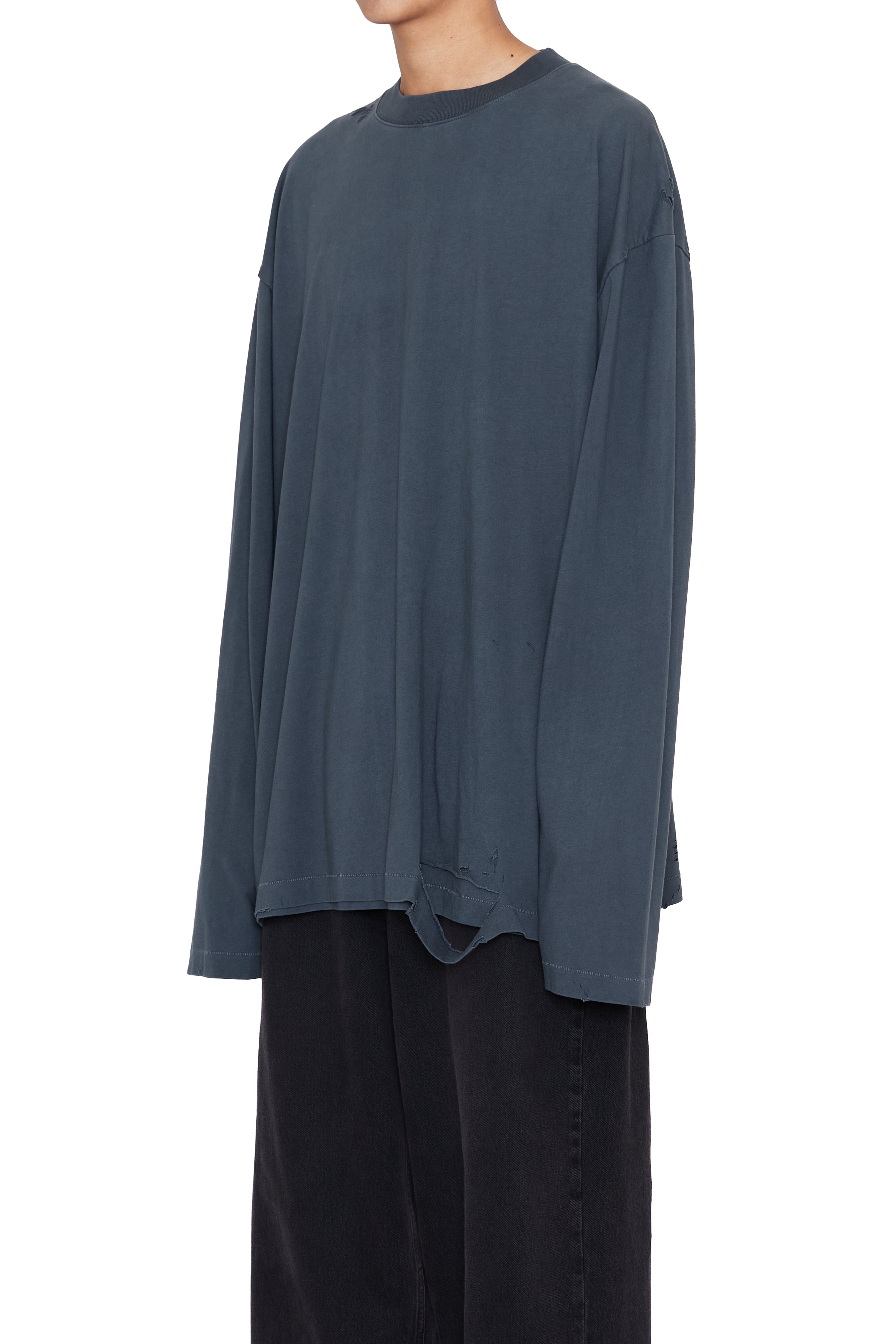 Load image into Gallery viewer, ASH GREY AGING DOUBLE LAYERED DESTROYED T-SHIRT