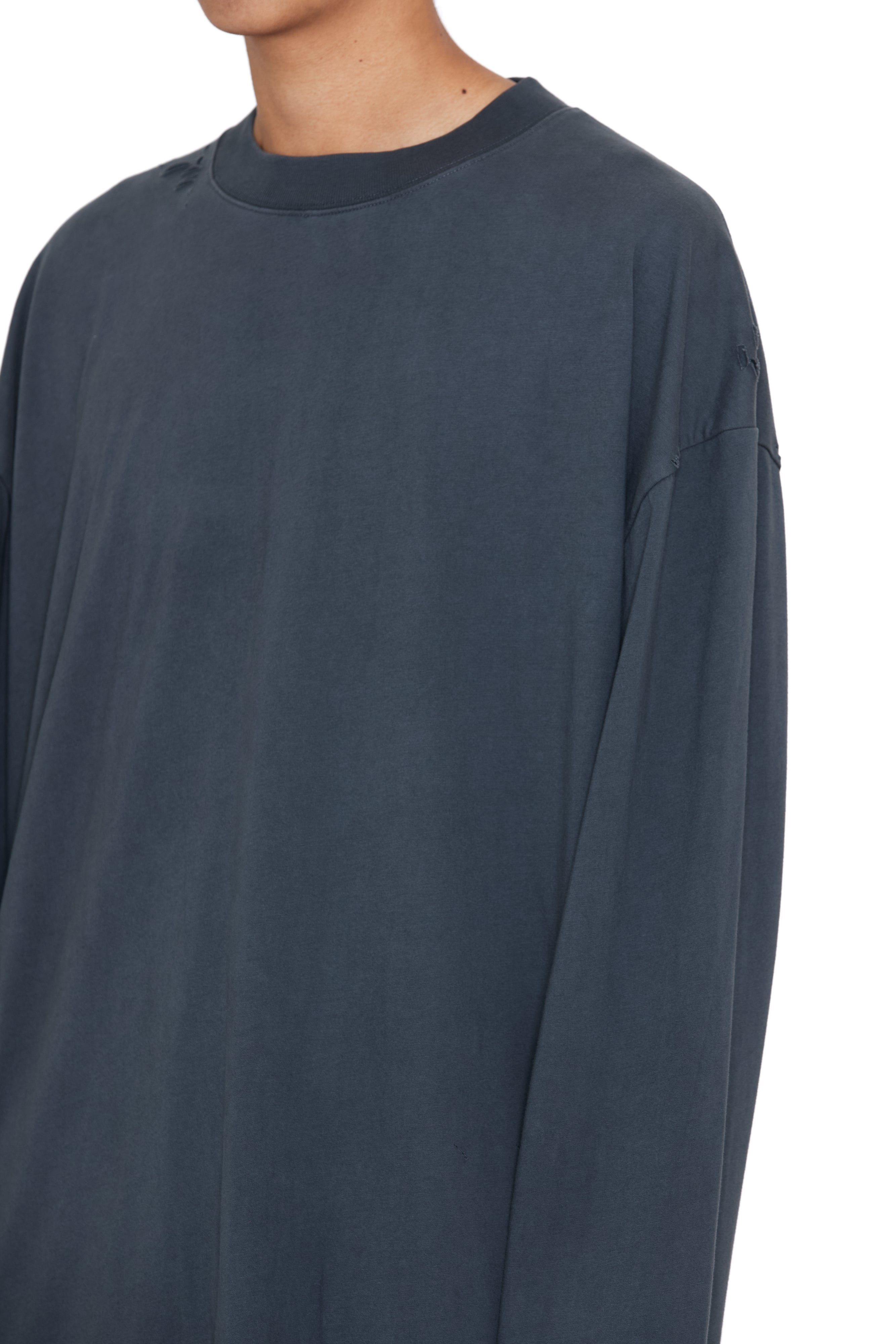 Load image into Gallery viewer, ASH GREY AGING DOUBLE LAYERED DESTROYED T-SHIRT