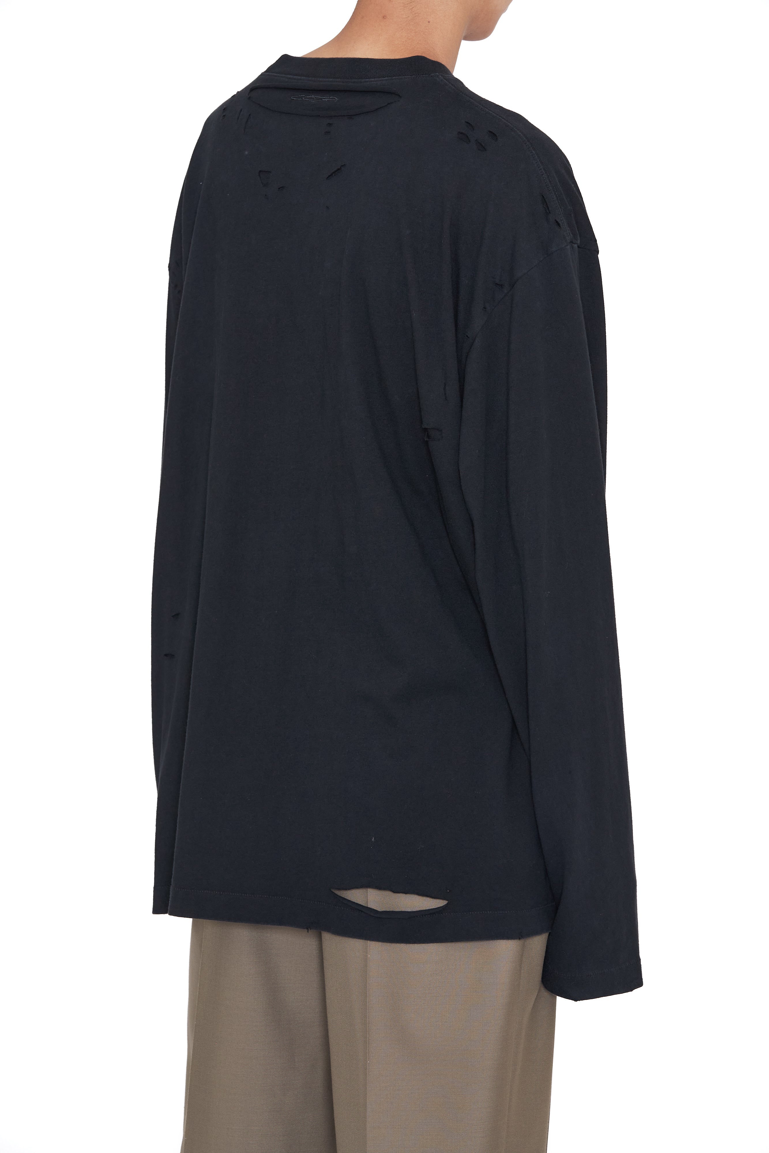 Load image into Gallery viewer, BLACK AGING DOUBLE LAYERED DESTROYED T-SHIRT