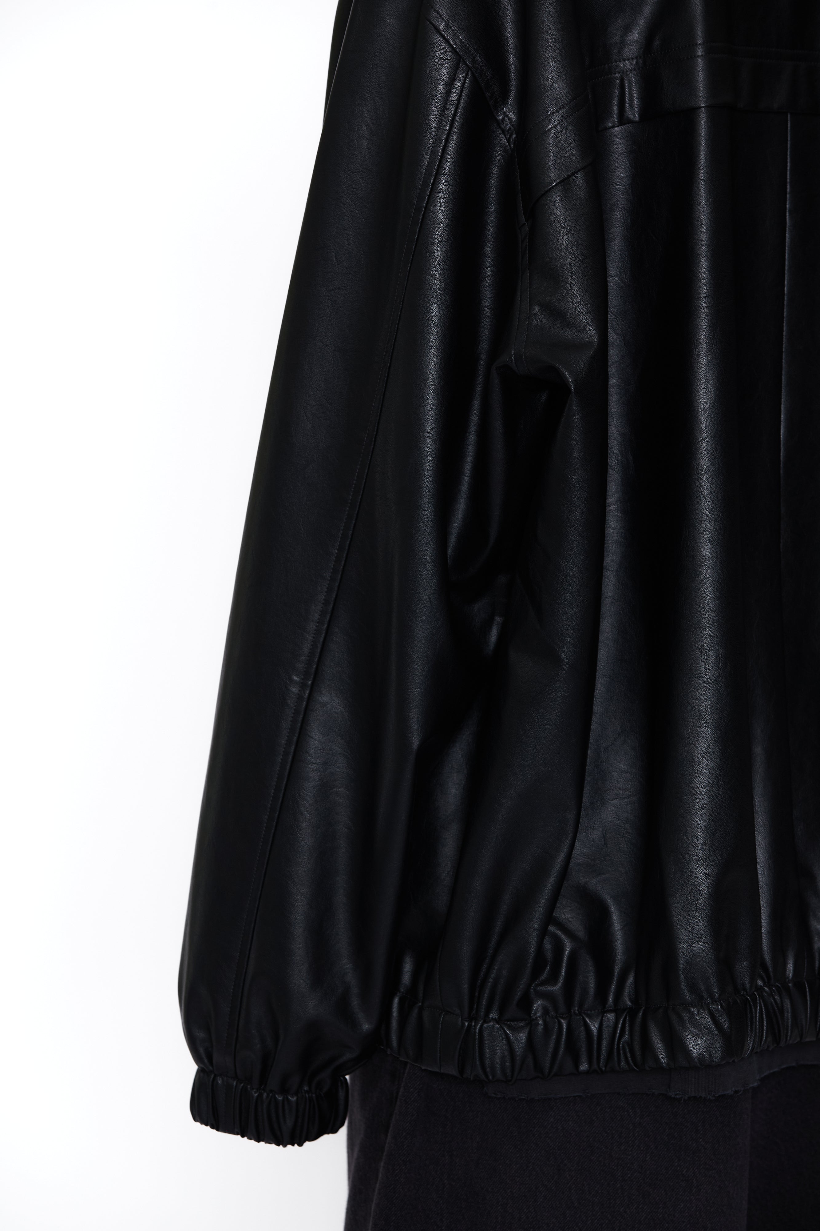 Load image into Gallery viewer, BLACK SYNTHEITC LEATHER OVERSIZED TEAM JACKET