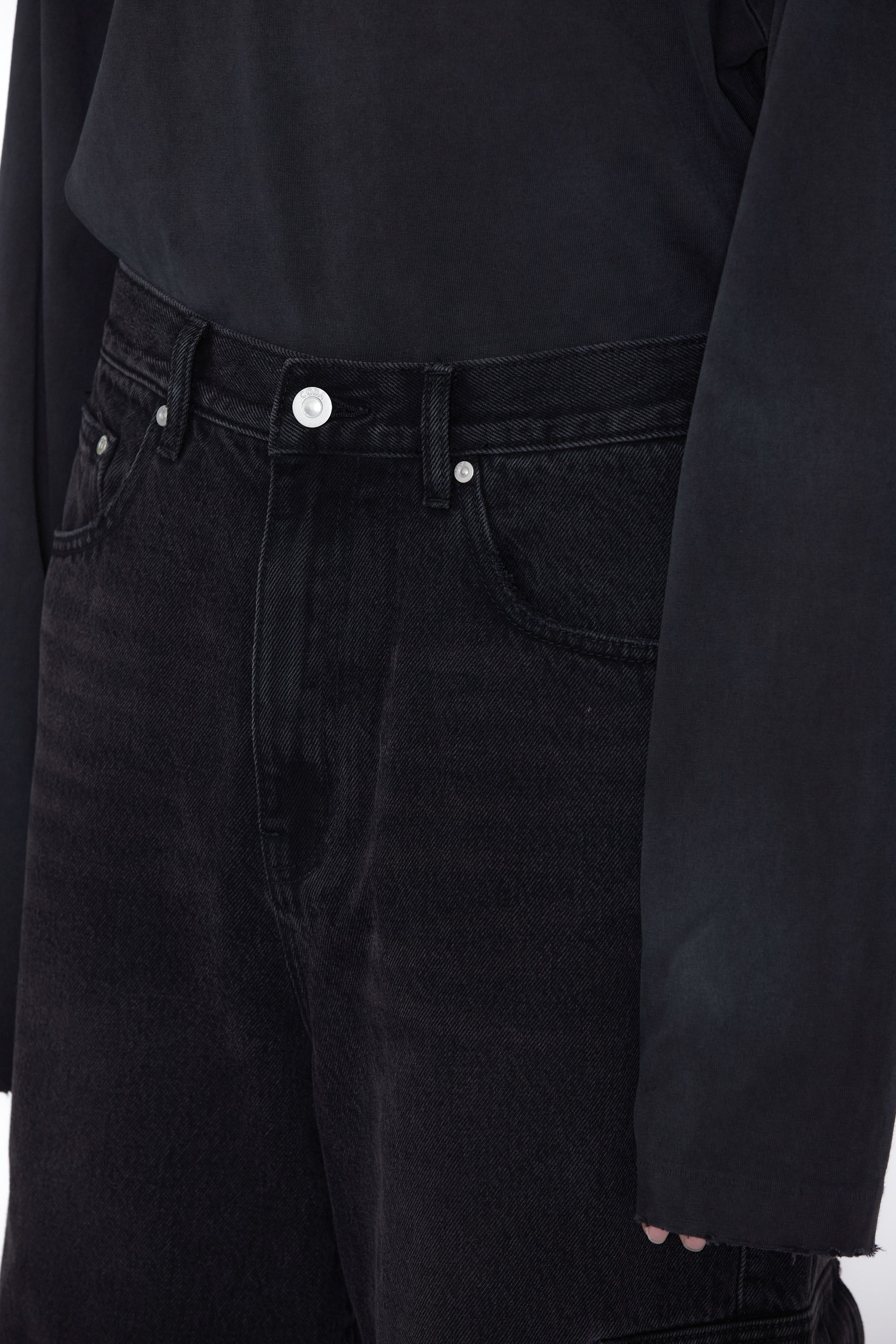 Load image into Gallery viewer, BLACK DENIM FLARED CUT CARGO PANTS