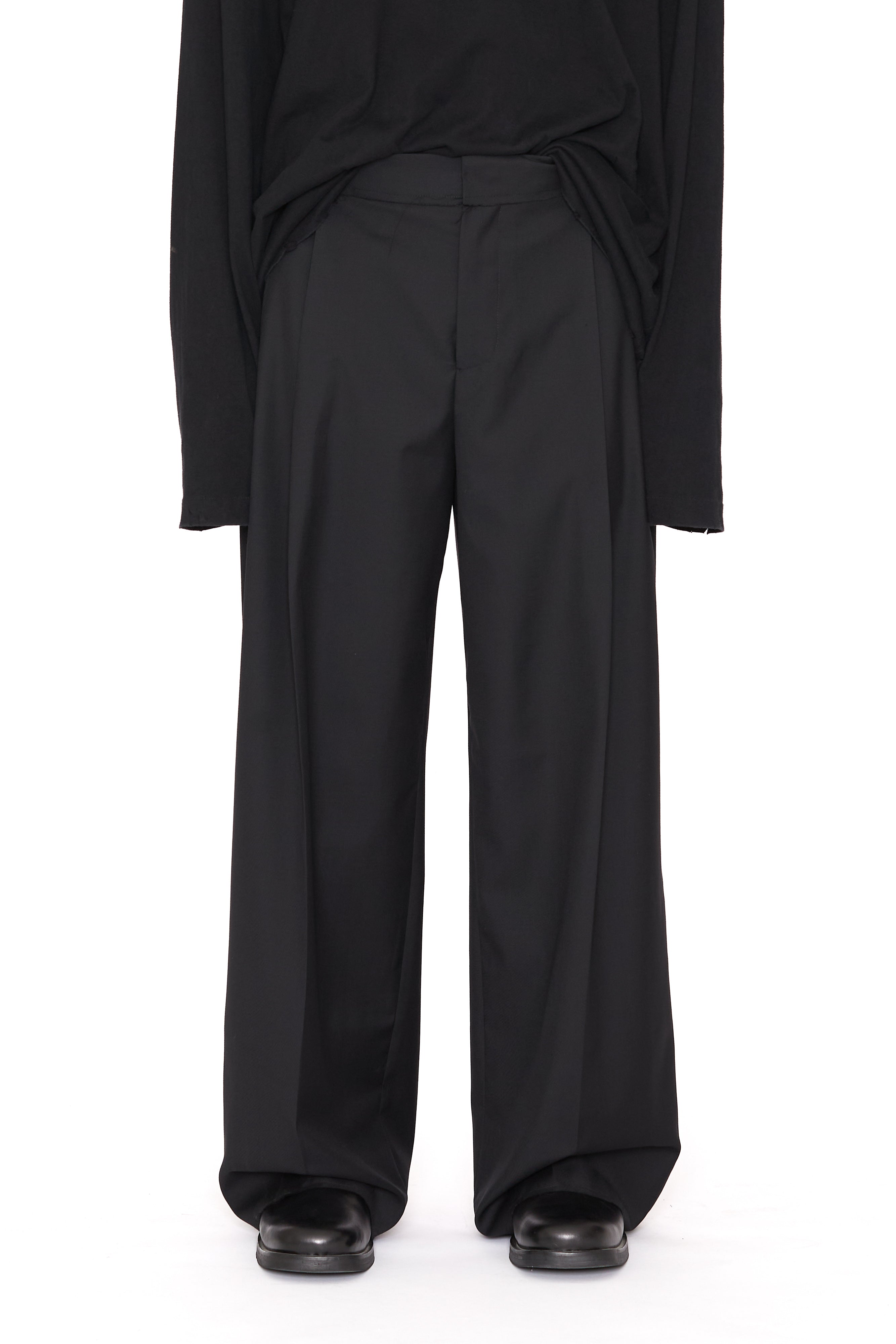 Load image into Gallery viewer, BLACK BREAK CUT PLEATED LENTO SLACK