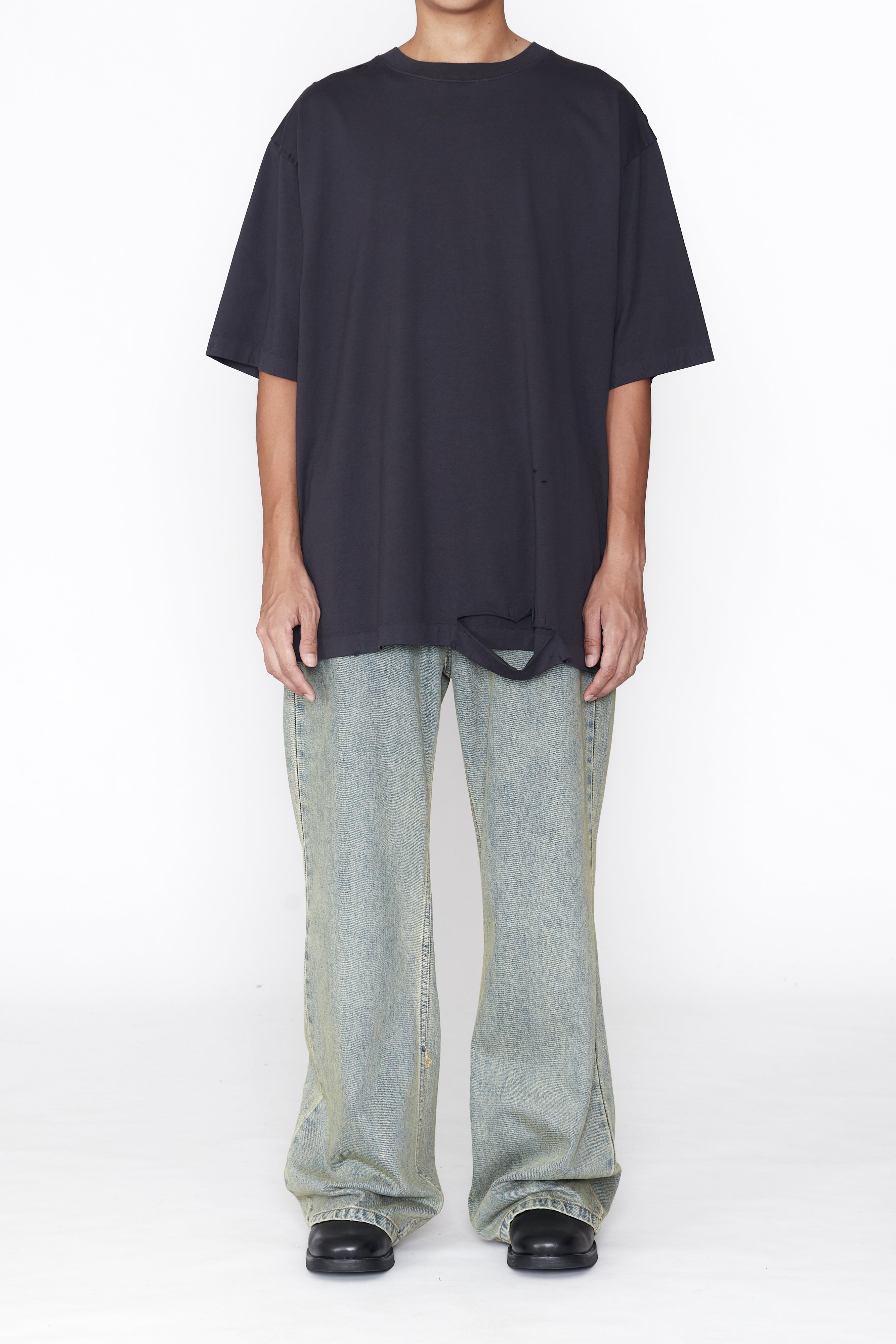 Load image into Gallery viewer, BLUE BLACK AGING DESTROYED SHORT SLEEVE T-SHIRT