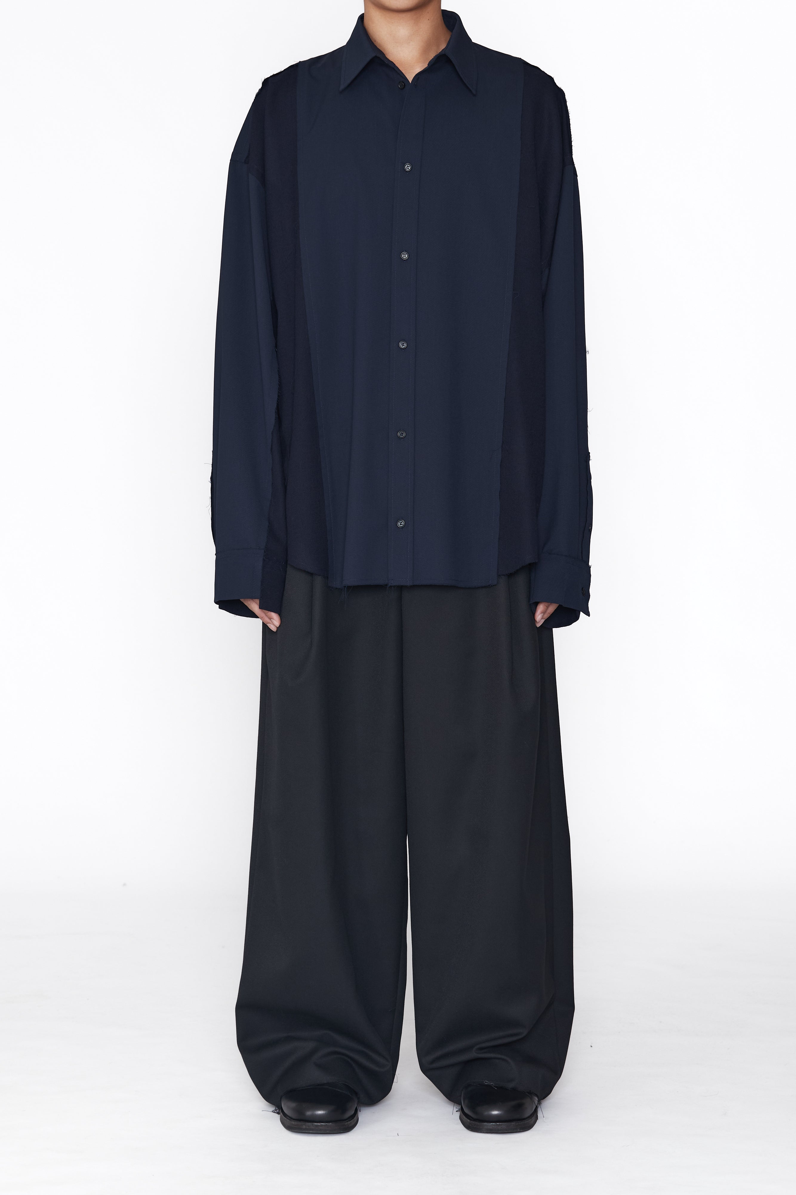 Load image into Gallery viewer, NAVY OVERSIZED WOVEN KNIT REASSEMBLE SHIRT