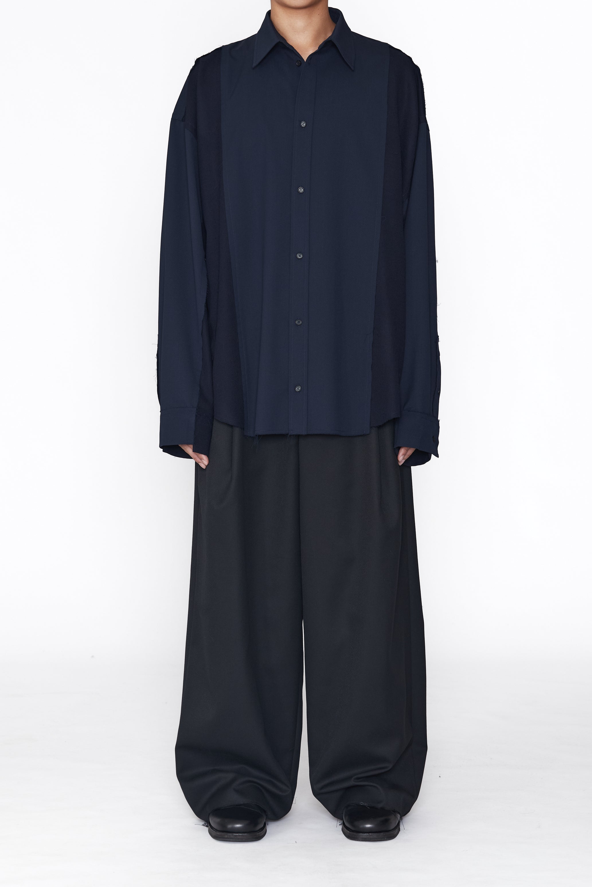 NAVY OVERSIZED WOVEN KNIT REASSEMBLE SHIRT