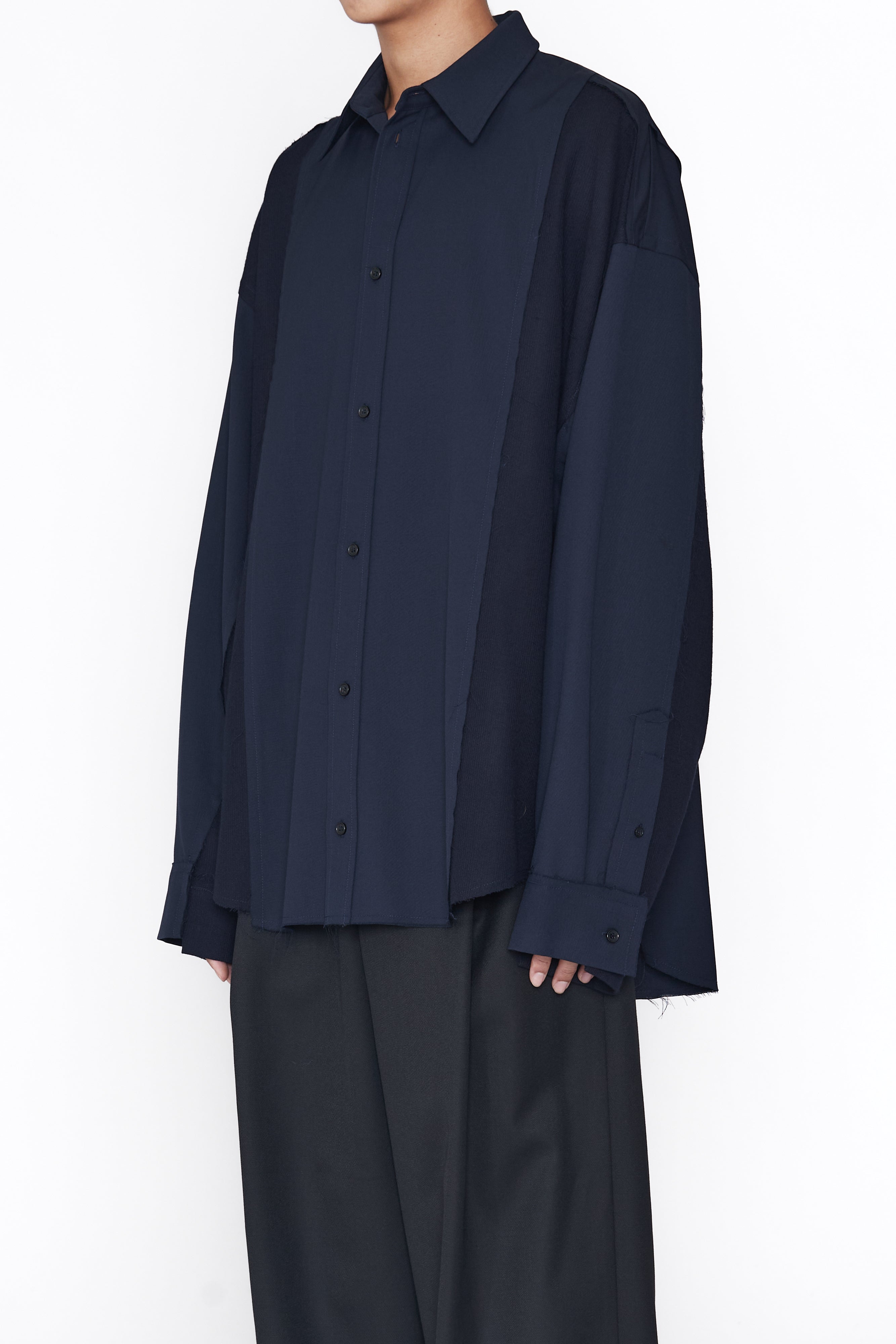 Load image into Gallery viewer, NAVY OVERSIZED WOVEN KNIT REASSEMBLE SHIRT