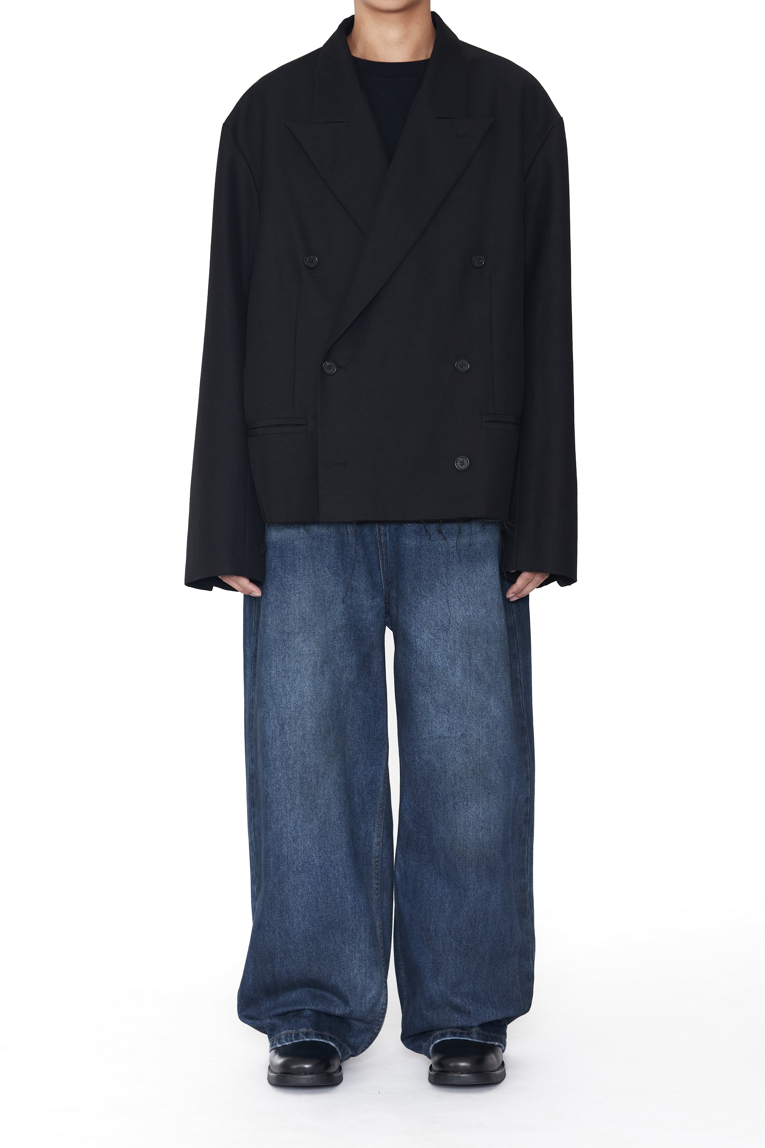 Load image into Gallery viewer, BLACK CUT OFF DOUBLE BREASTED LENTO BLAZER