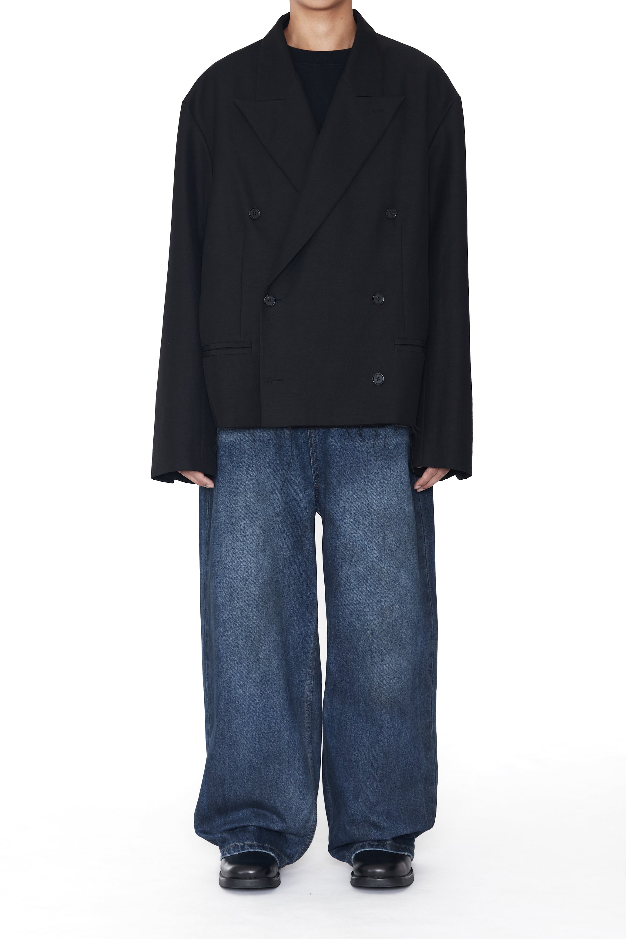 BLACK CUT OFF DOUBLE BREASTED LENTO BLAZER