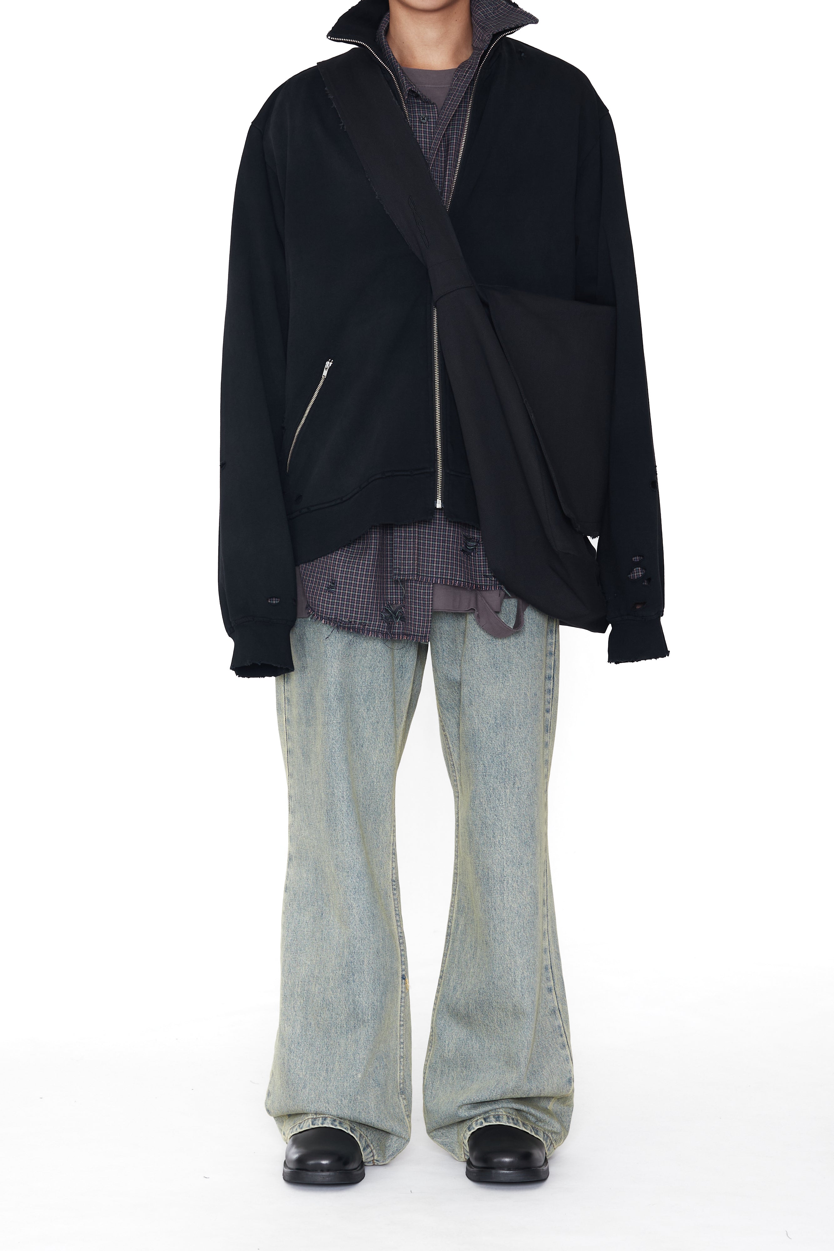 Load image into Gallery viewer, BLACK CANVAS WASHED DISTRESSED CROSS OVER BAG