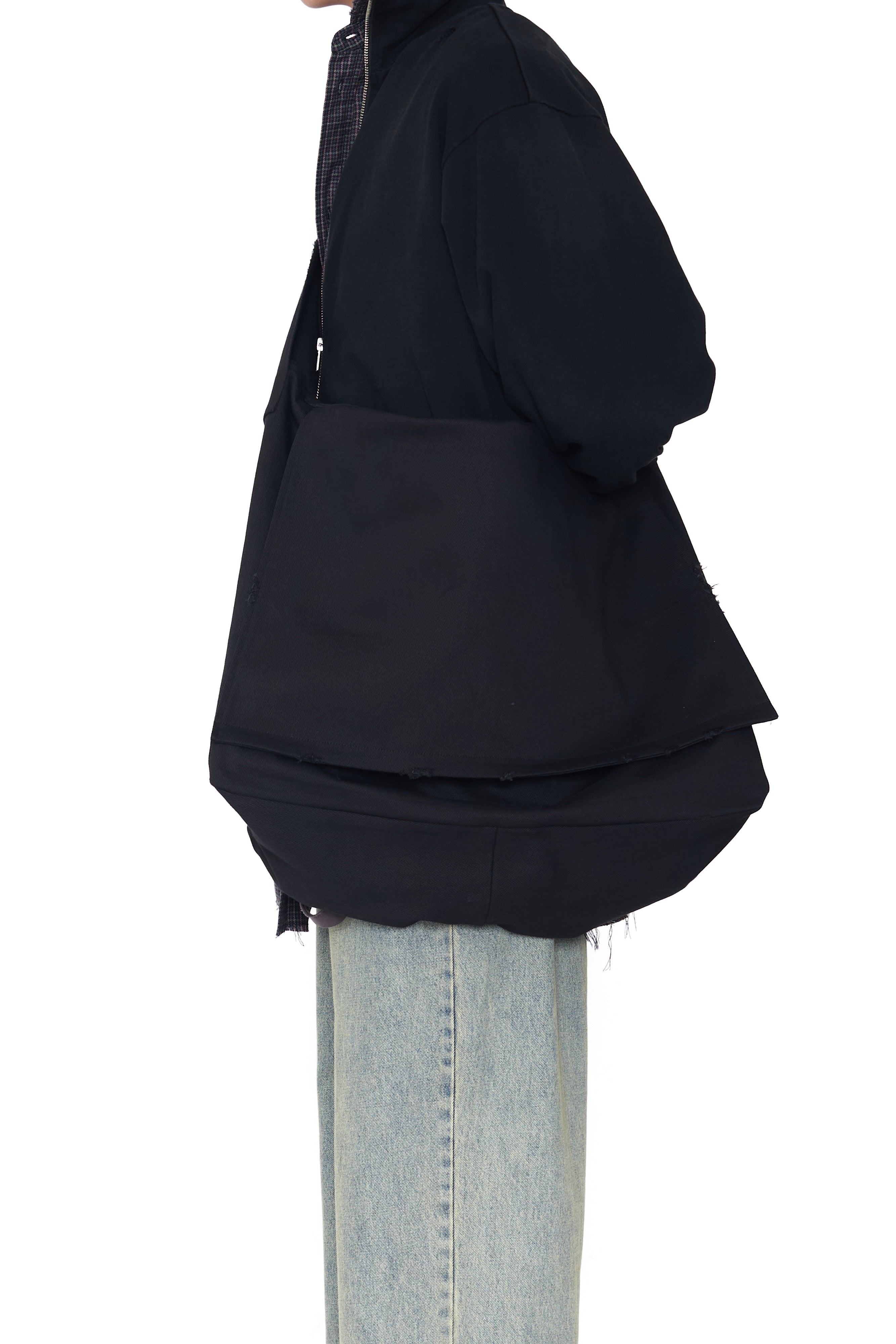 Load image into Gallery viewer, BLACK CANVAS WASHED DISTRESSED CROSS OVER BAG