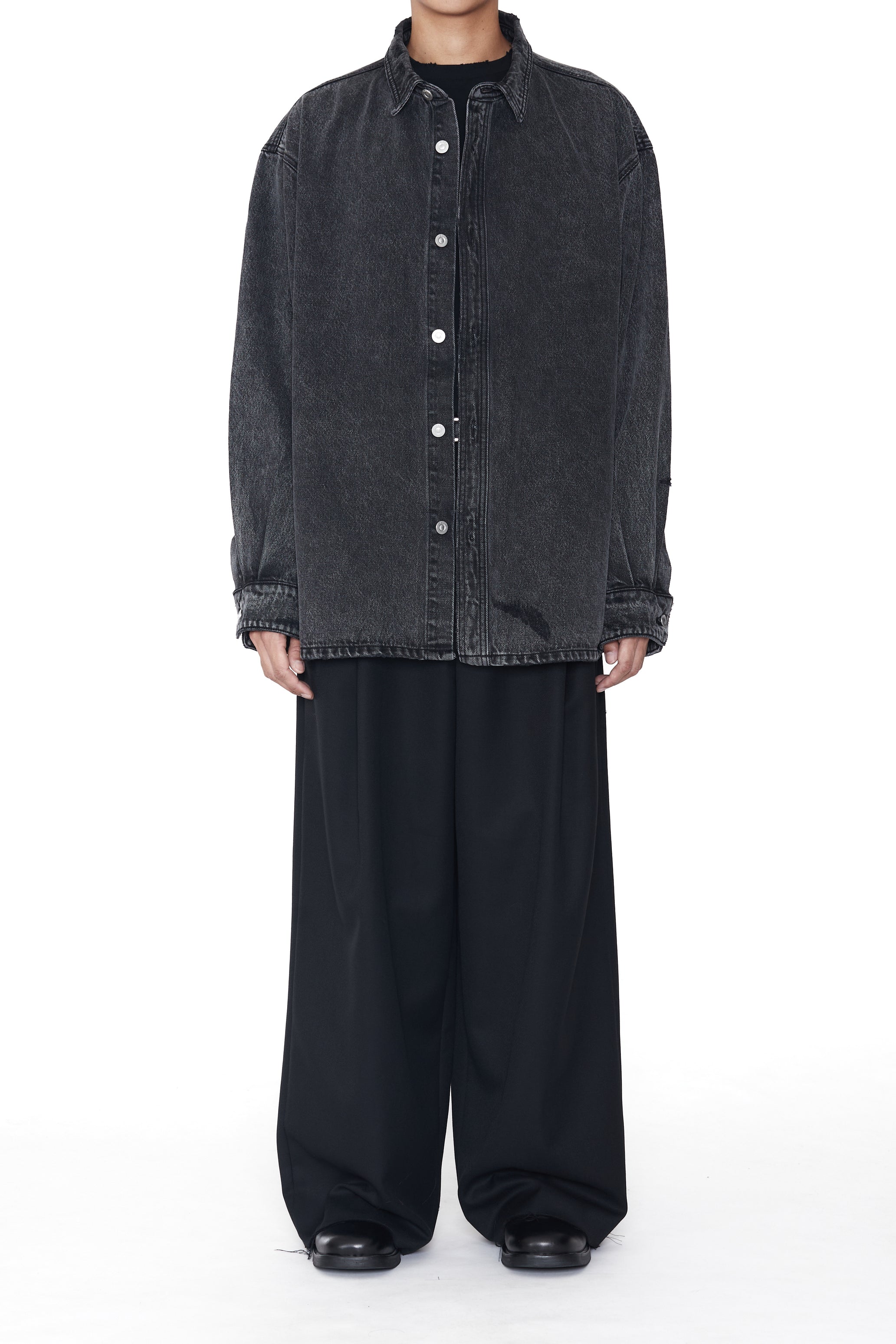 BLACK ACID WASHED DISTRESSED OVERSIZED DENIM SHIRT