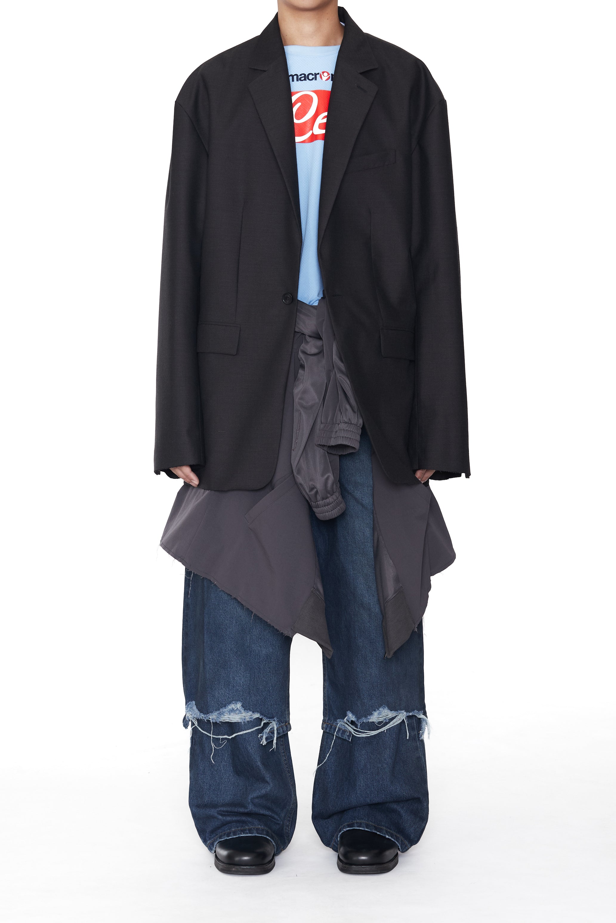 DIRTY INDIGO WASHED DESTROYED CUT OUT JEANS