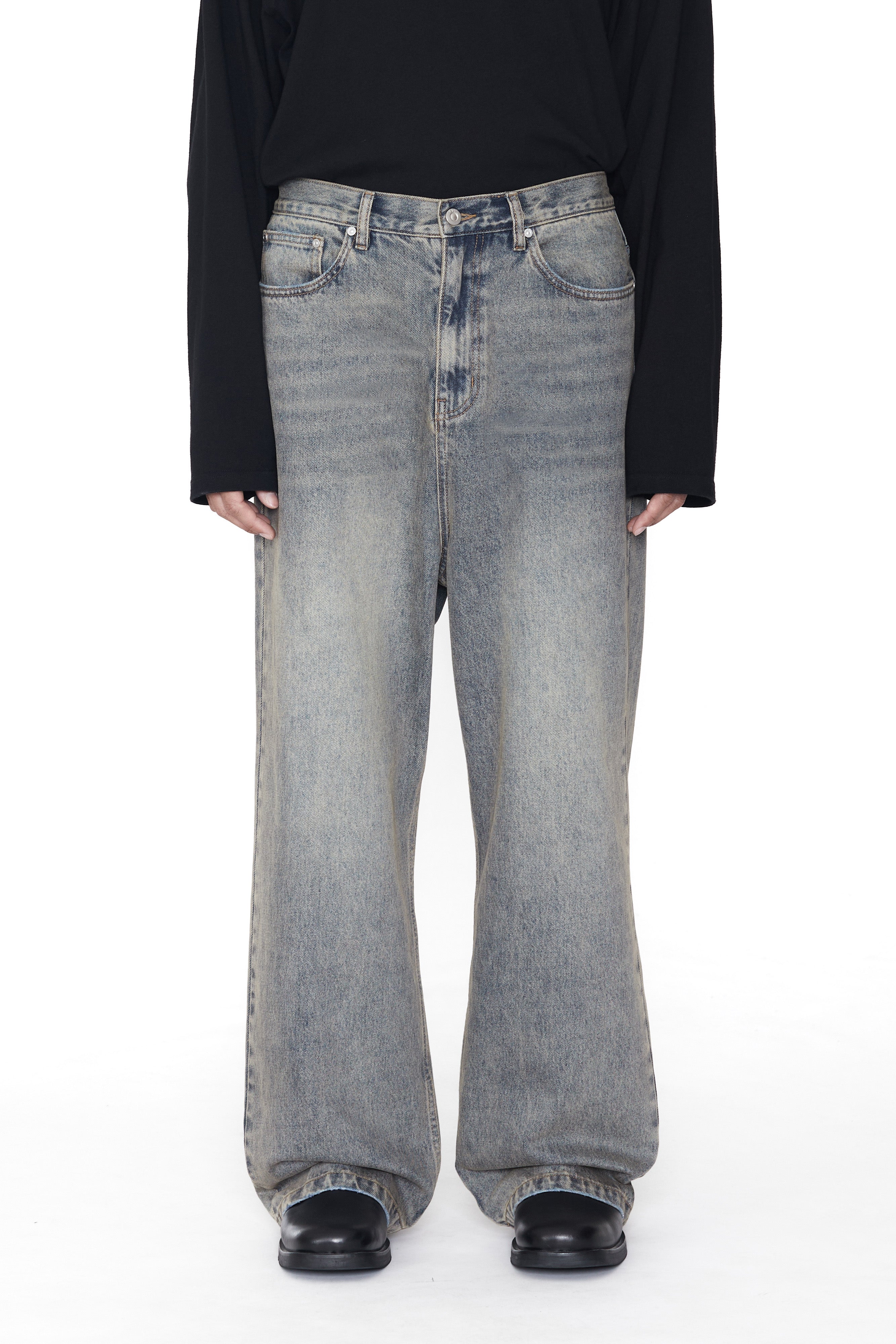 Load image into Gallery viewer, GREY ACID WASHED DISTRESSED BREAK CUT STRAIGHT JEANS