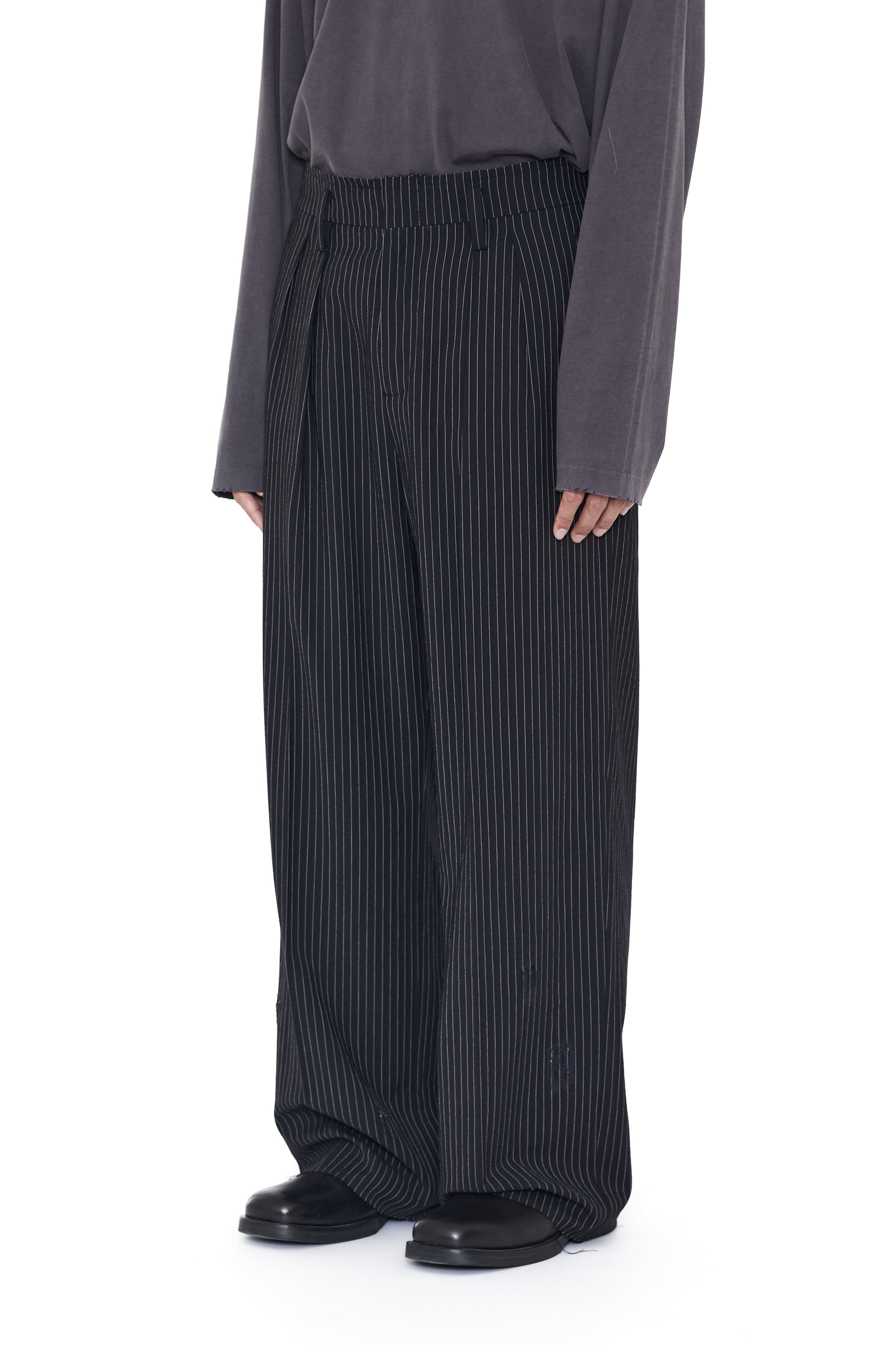 Load image into Gallery viewer, BLACK STRIPE WOOL NYLON DISTRESSED INVERTED TUCKS SLACK