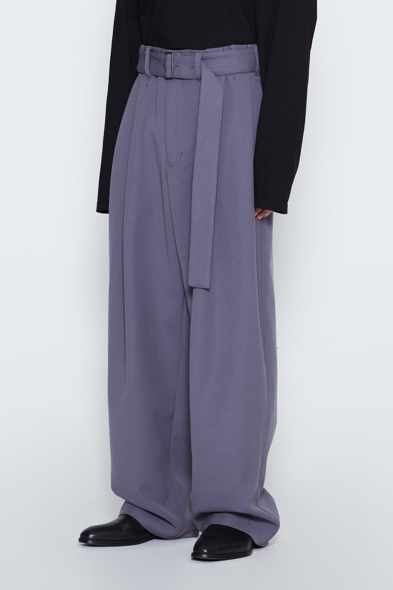 Load image into Gallery viewer, GREY GABARDINE WIDE TAPERED CABIN PANTS