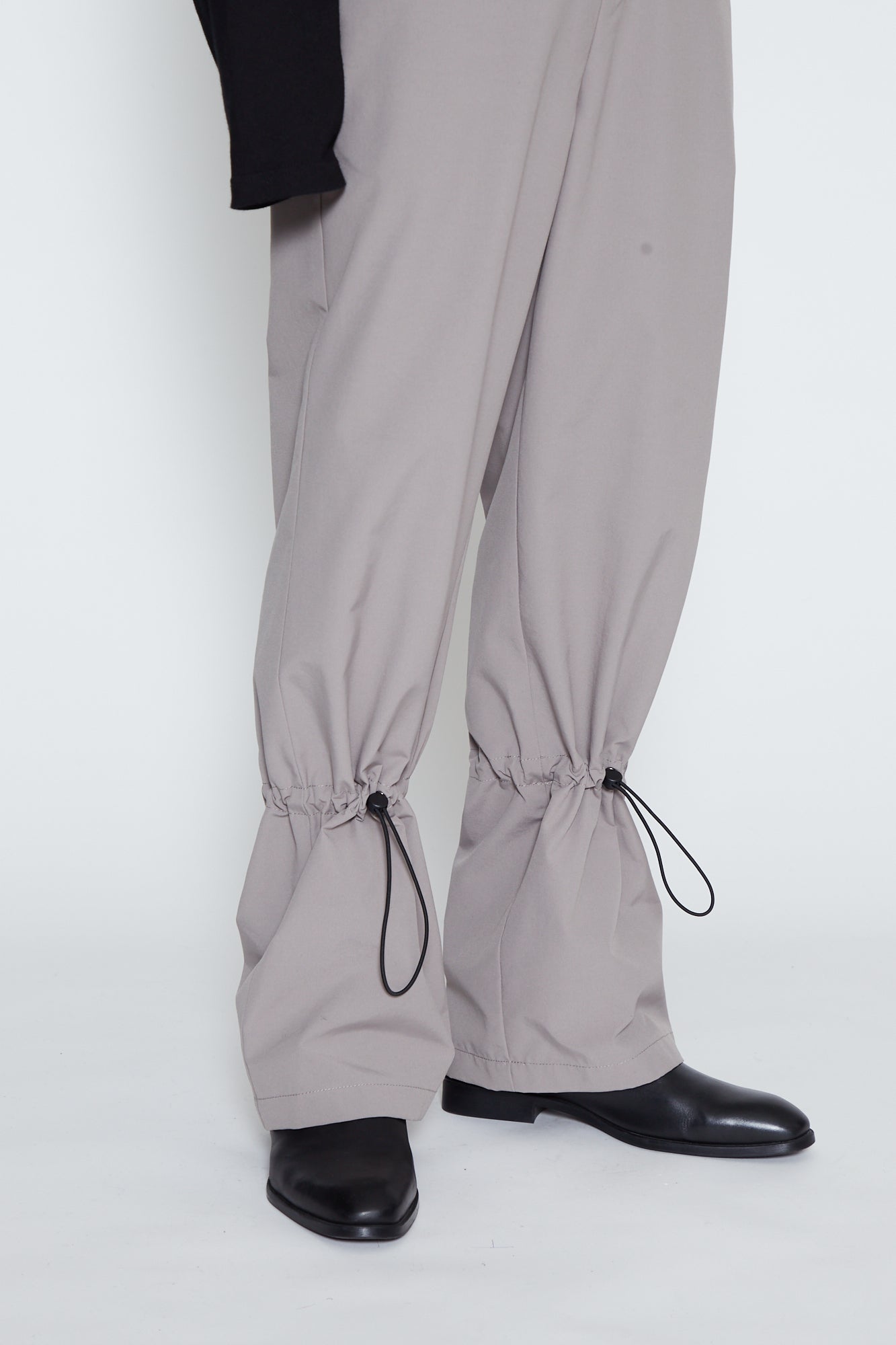 BEIGE HIGH COUNT WEATHER SILO PANTS