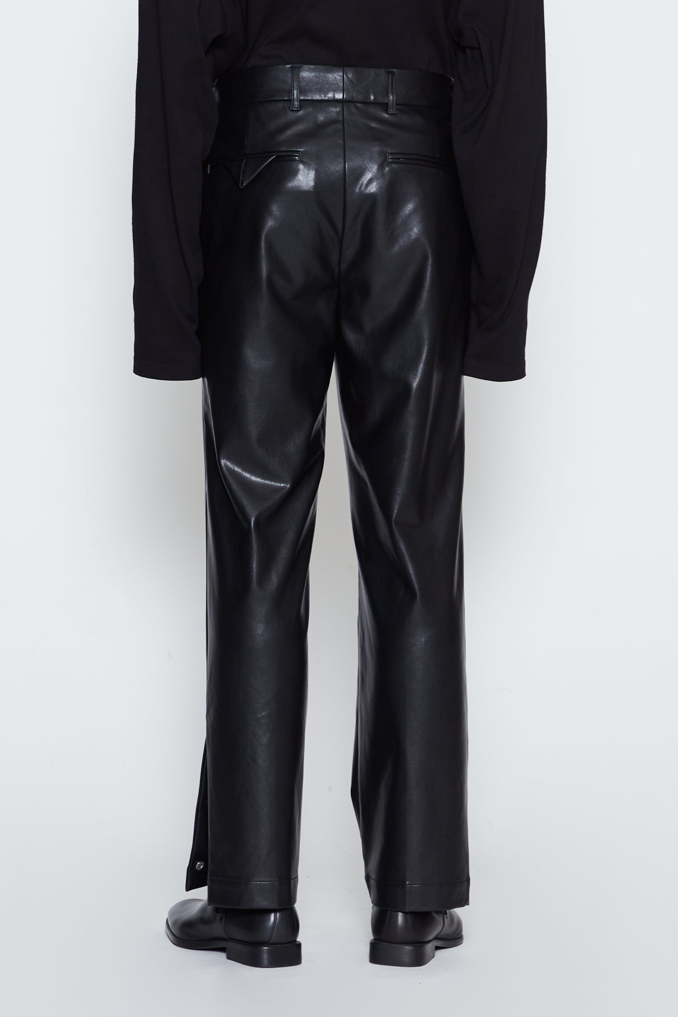 SYNTHETIC LEATHER SLIT SNAP BUTTON PANTS
