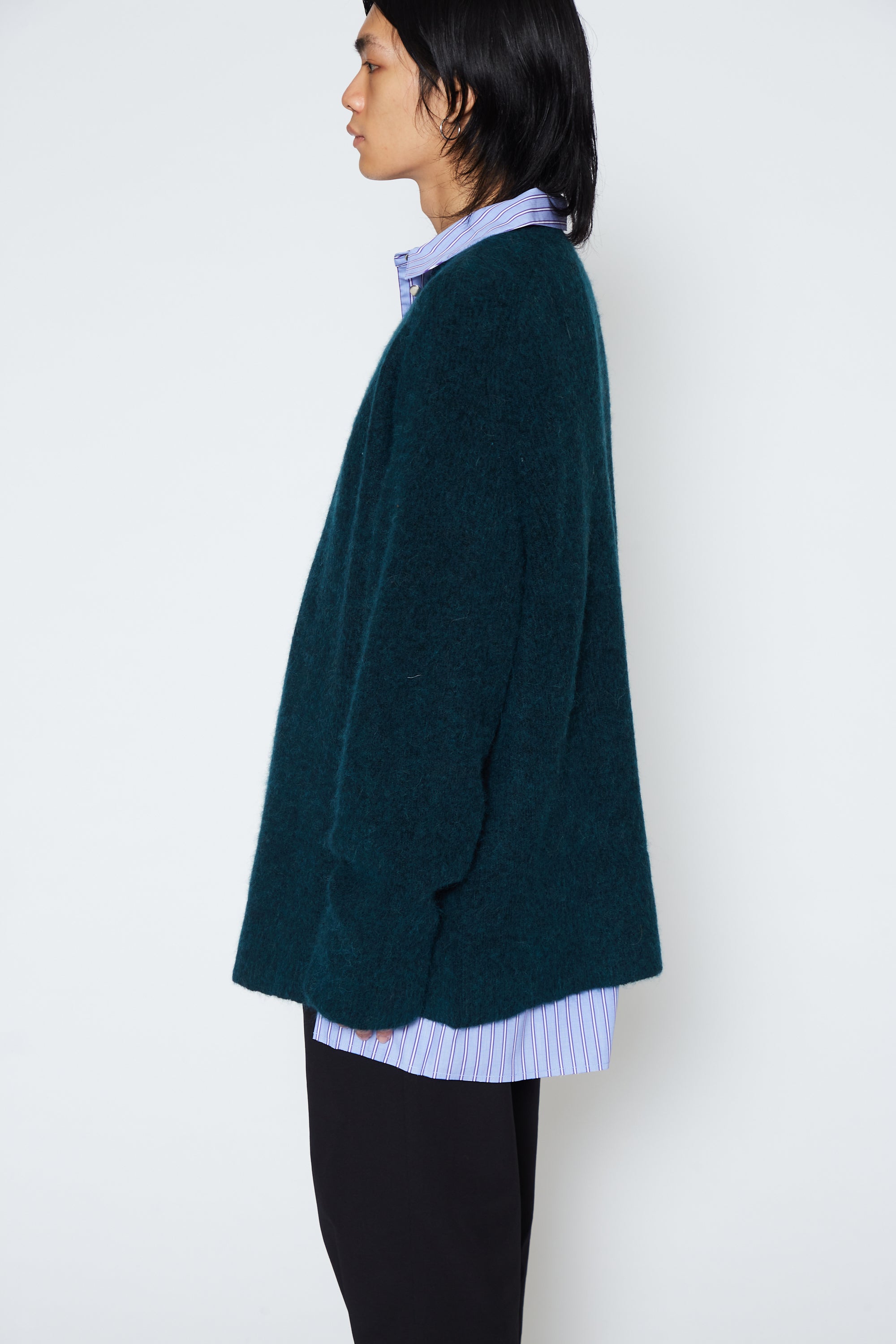 Load image into Gallery viewer, DARK GREEN BABY ALPACA MOHAIR CABIN V-NECK SWEATER