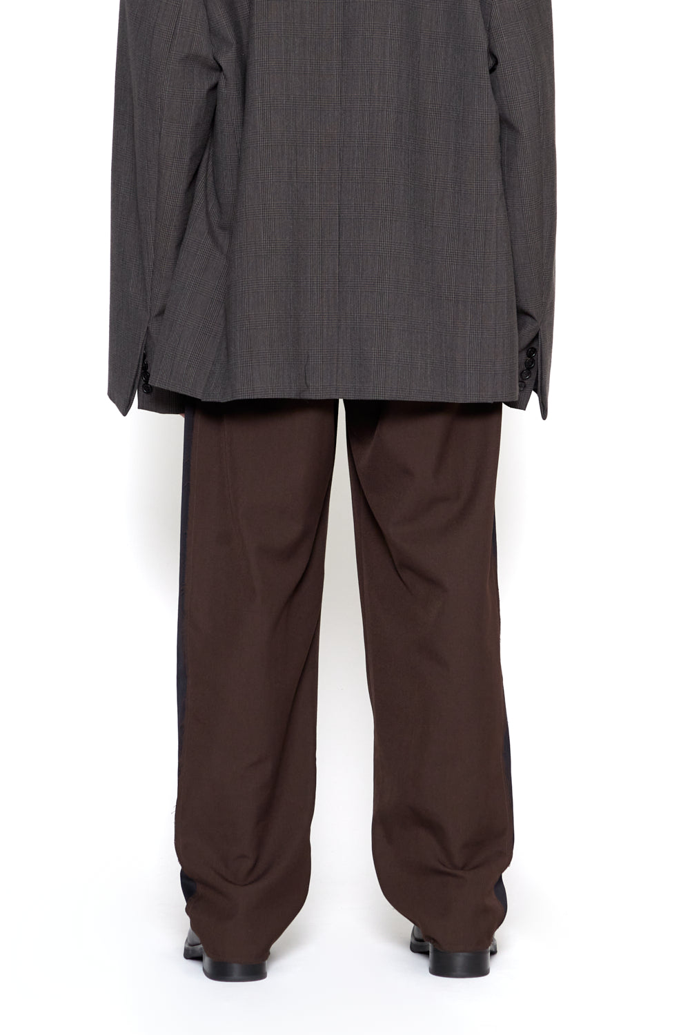 Load image into Gallery viewer, BROWN CHAMBER SIDE PANEL PANTS
