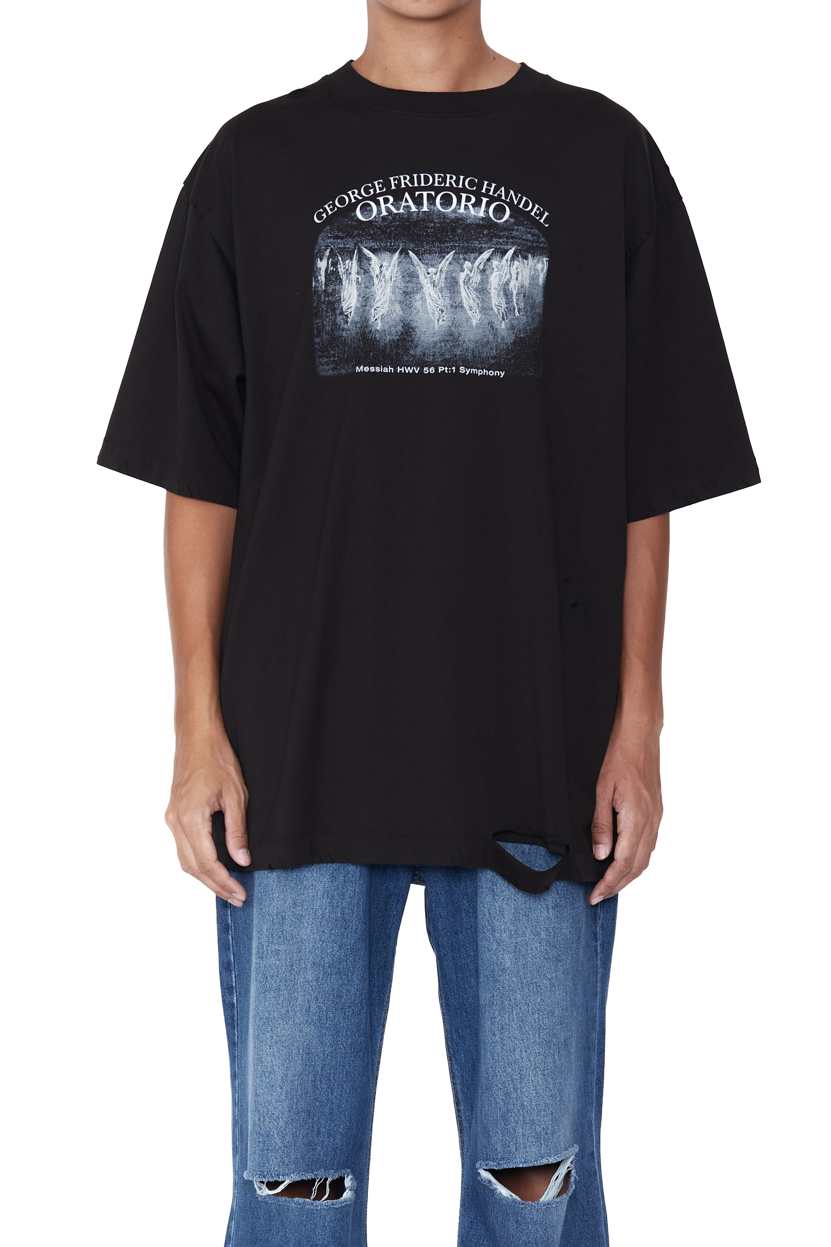 Load image into Gallery viewer, BLACK AGING SOUVENIR PRINTED DOUBLE LAYERED DISTROYED T-SHIRT
