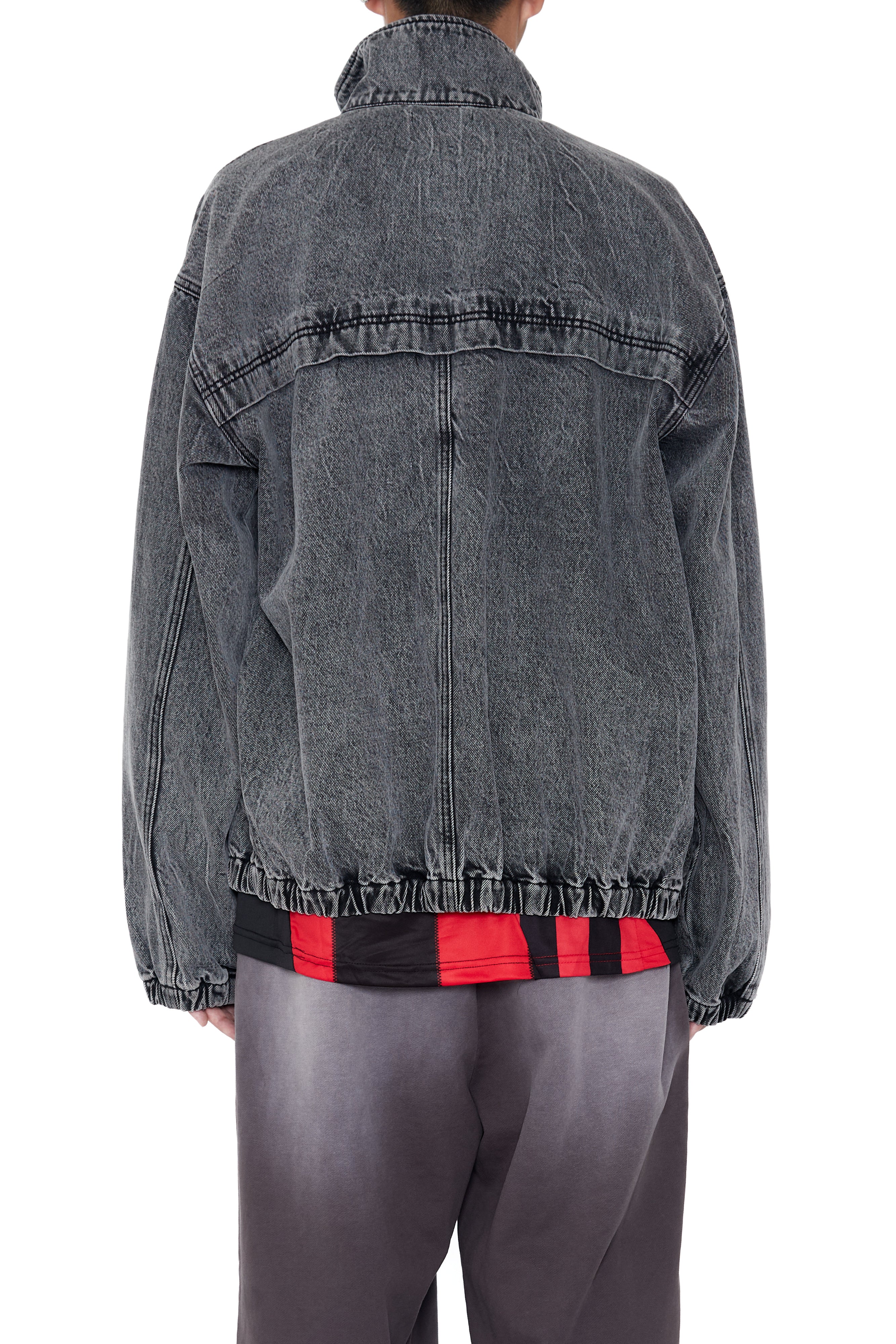 Load image into Gallery viewer, BLACK ACID WASH DENIM TOUR JACKET
