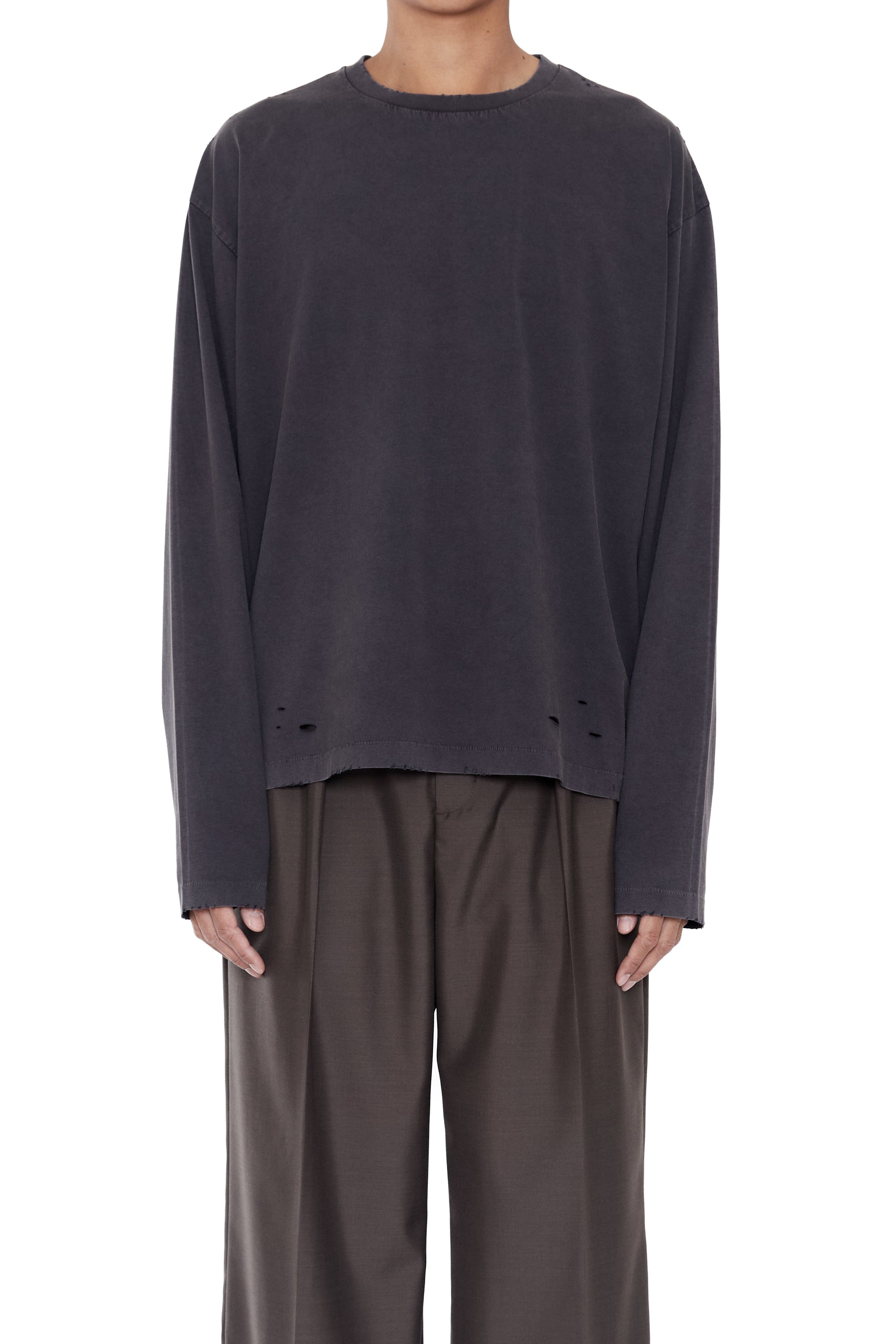 FADED BLACK AGING DAMAGED LONG SLEEVE T-SHIRT