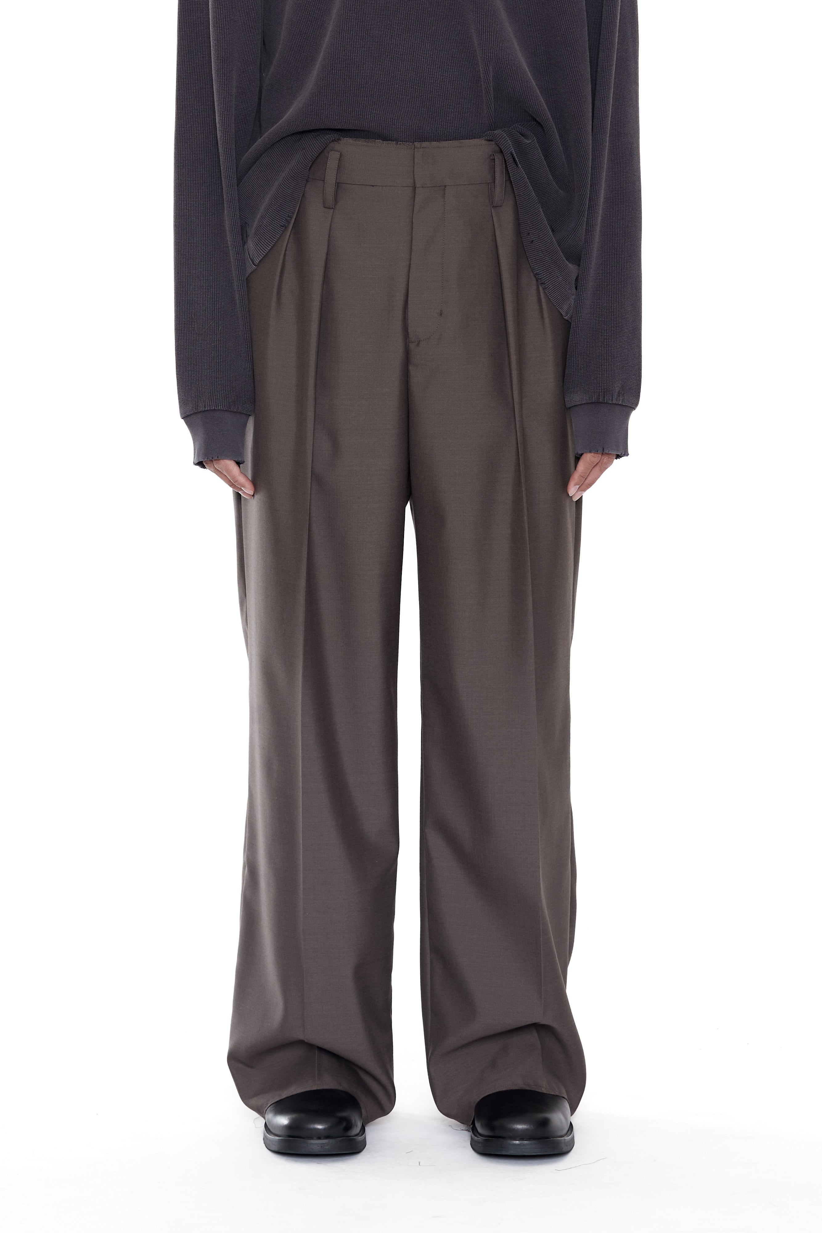 Load image into Gallery viewer, BROWN WOOL POLY INVERTED TUCKS SLACKS
