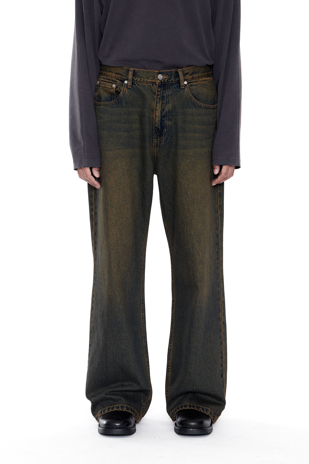 BLACK BROWN WASH BREAK CUT FLARED JEANS