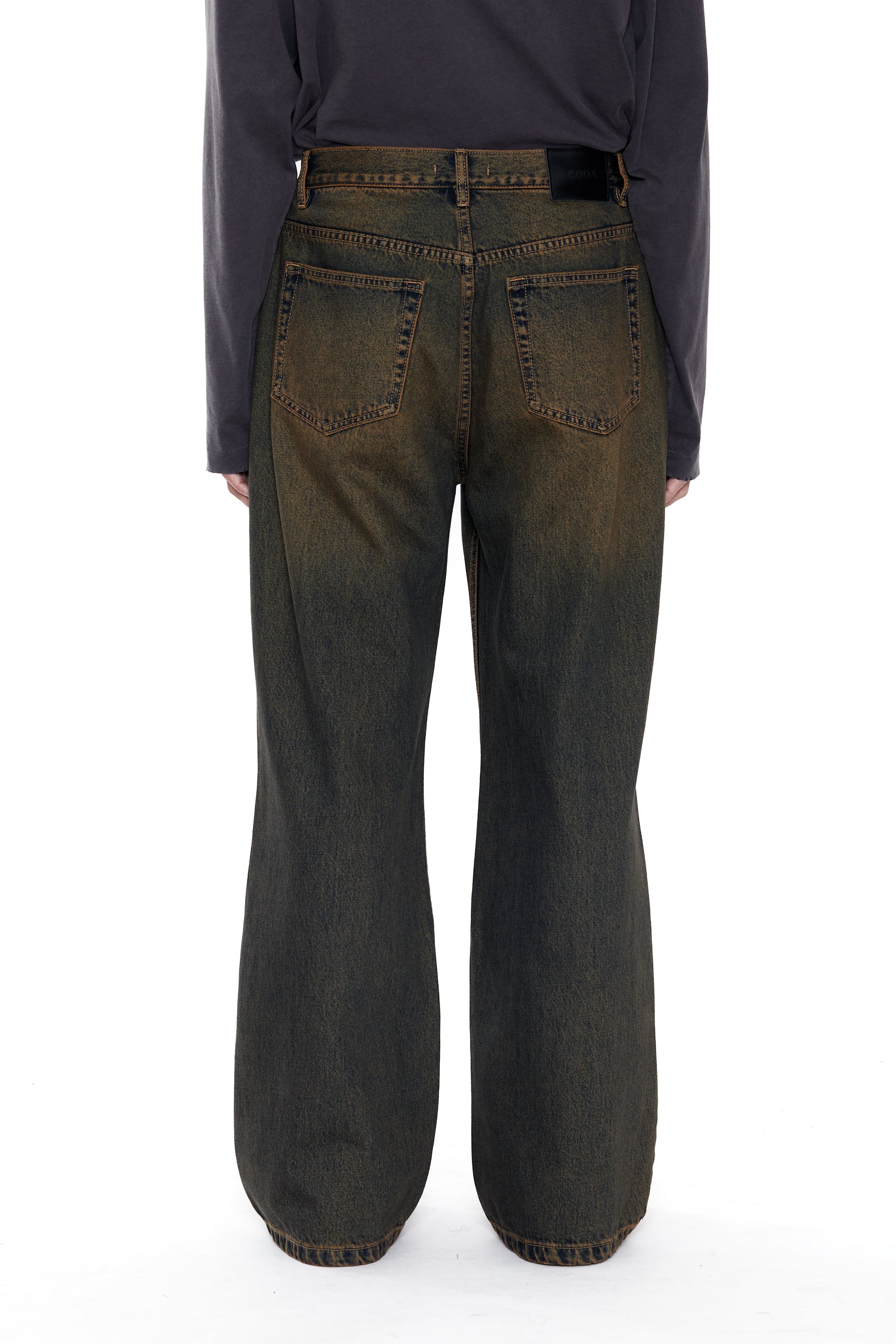 BLACK BROWN WASH BREAK CUT FLARED JEANS