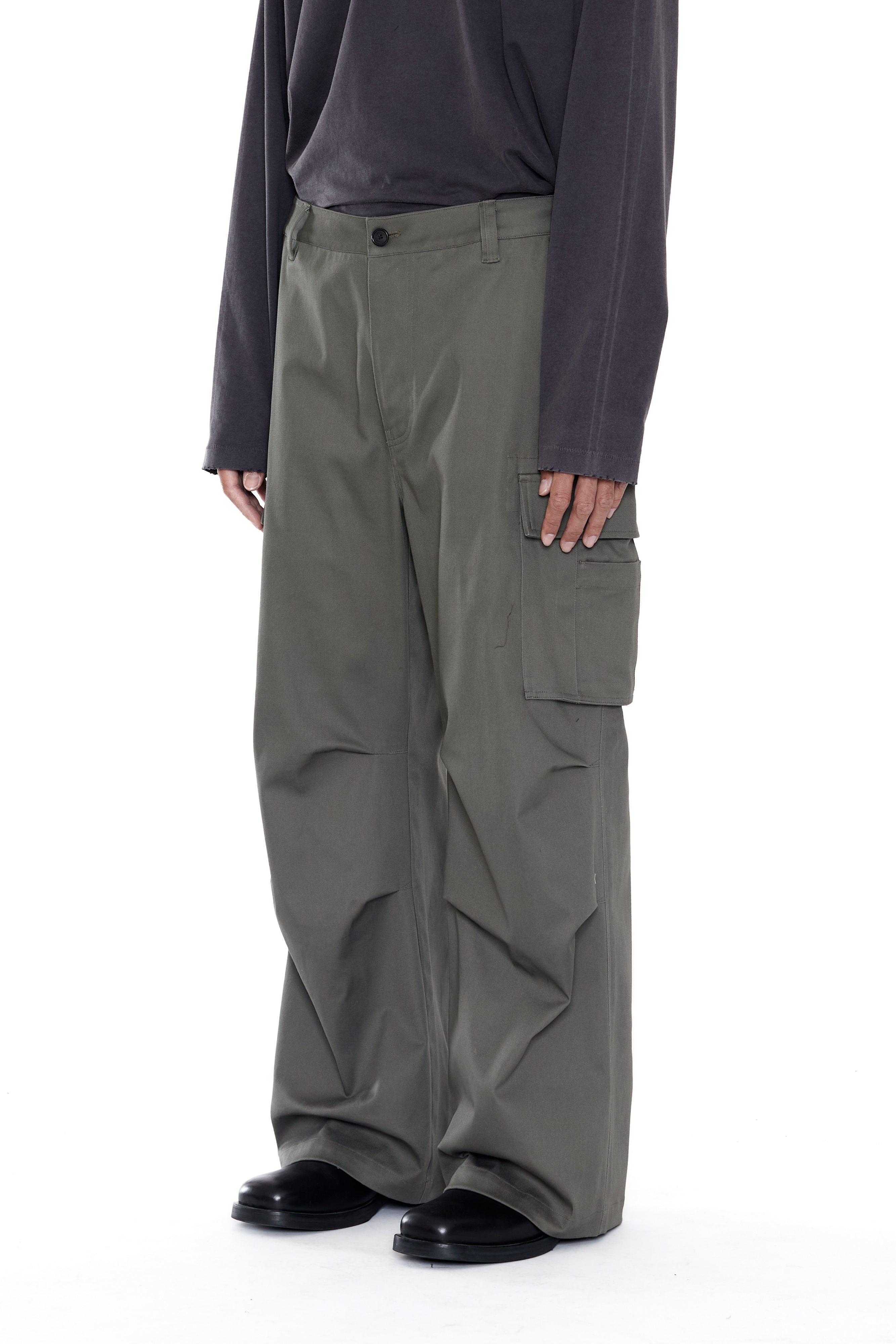 Load image into Gallery viewer, KHAKI COTTON WASHED DROPPED CARGO PANTS
