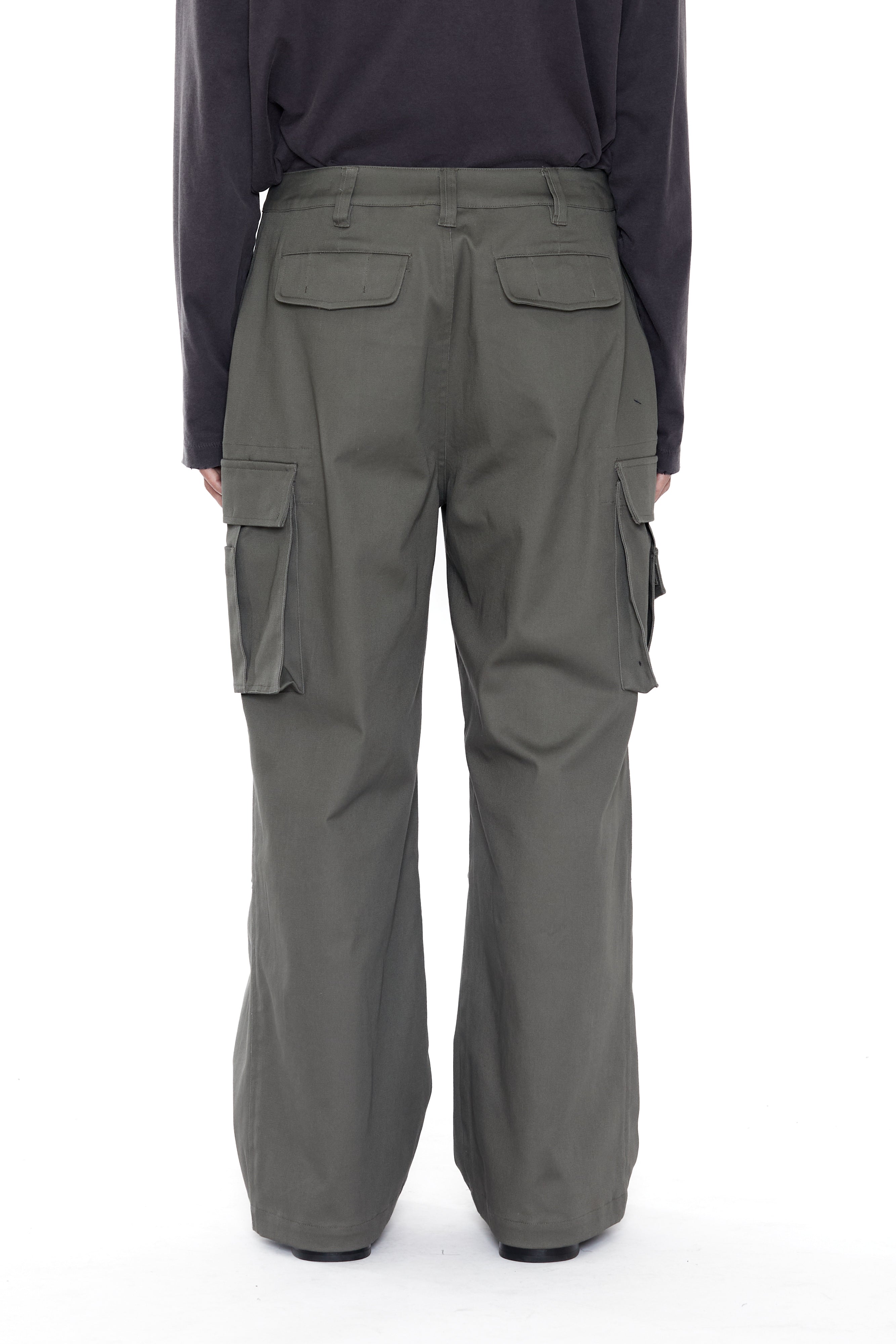 Load image into Gallery viewer, KHAKI COTTON WASHED DROPPED CARGO PANTS
