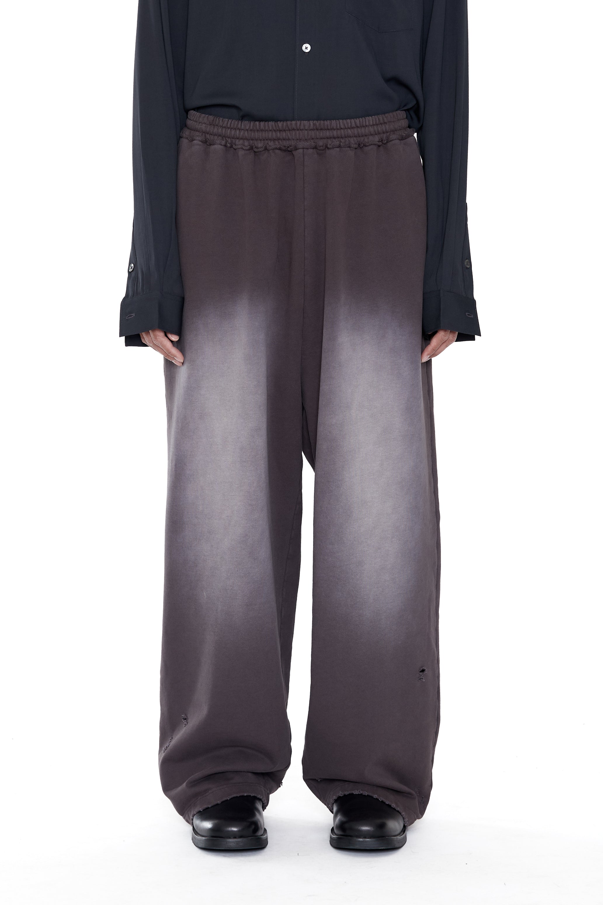 WORN BLACK AGING FADED DAMAGED SWEATPANTS