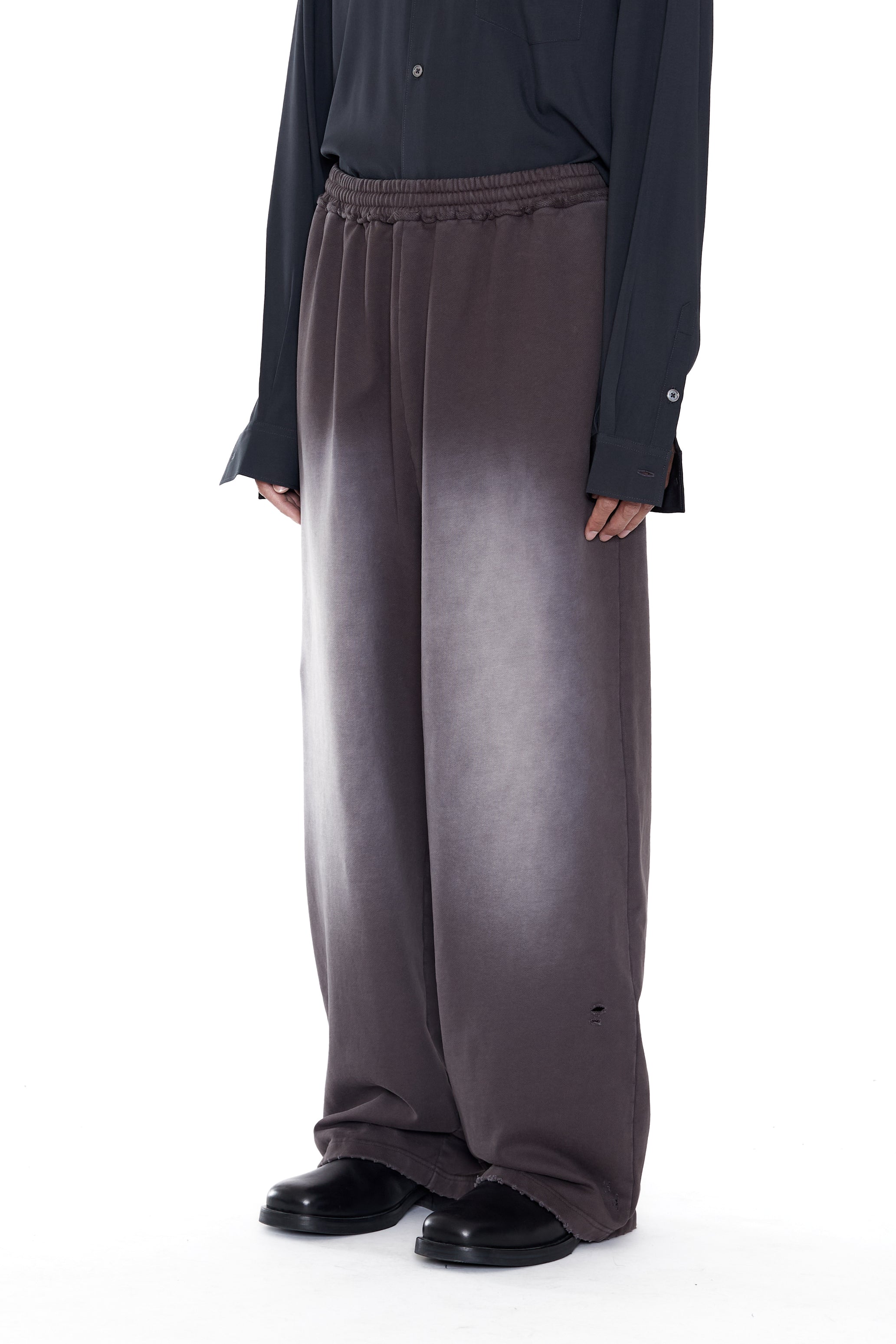 WORN BLACK AGING FADED DAMAGED SWEATPANTS