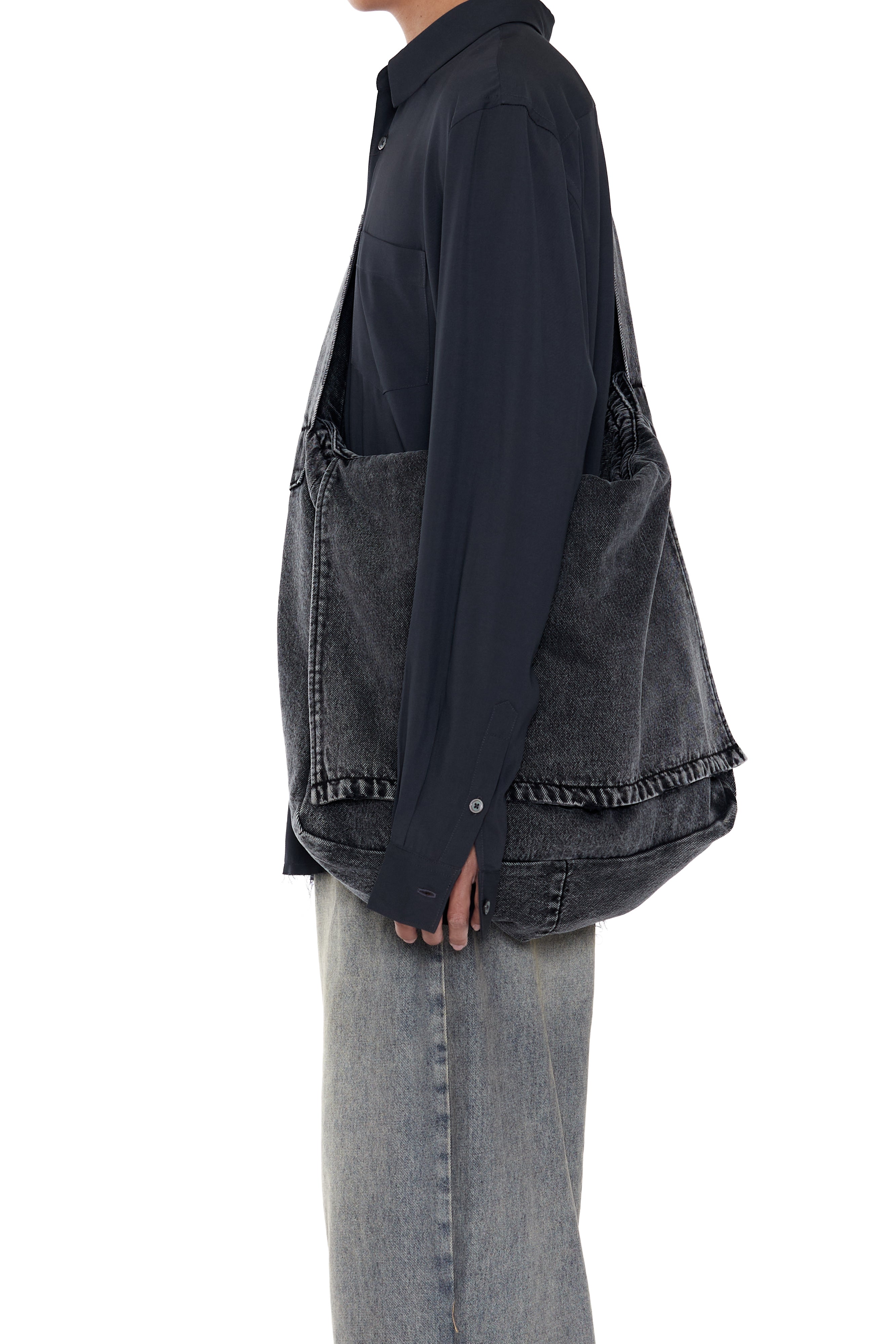 Load image into Gallery viewer, BLACK ACID WASH DENIM CROSS BODY BAG
