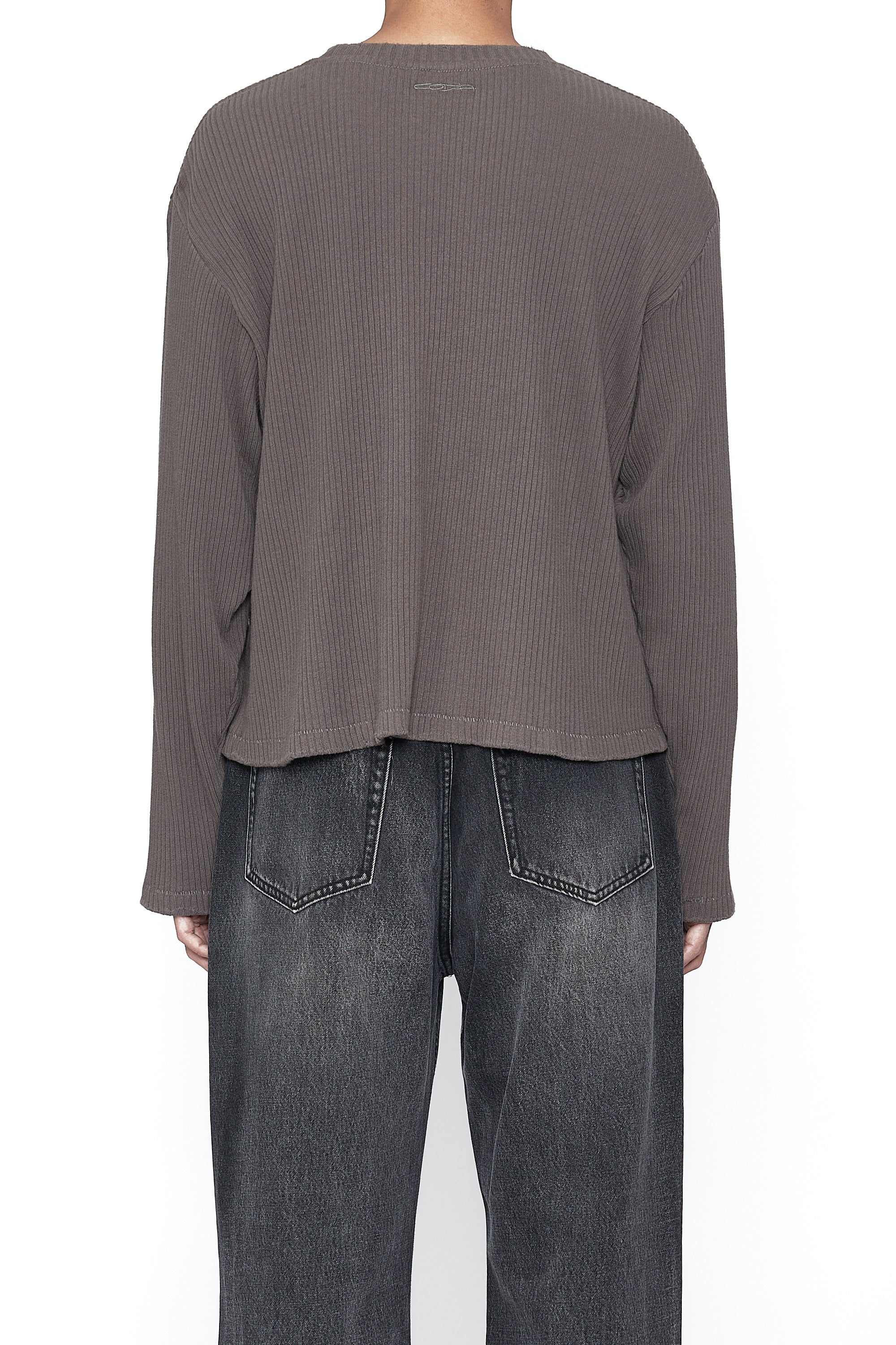 Load image into Gallery viewer, GREY RIB EXPOSED SEAMS LS THRIFT CUT T-SHIRT
